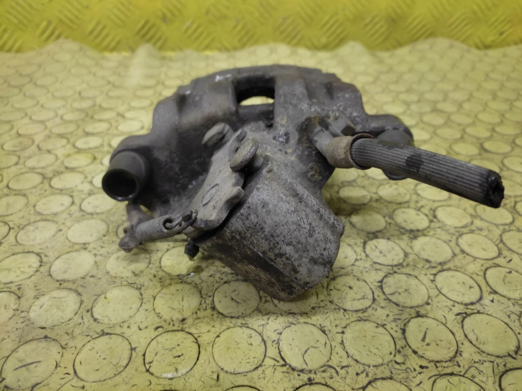 OPEL SIGNUM 1.9 D caliper brake right rear part