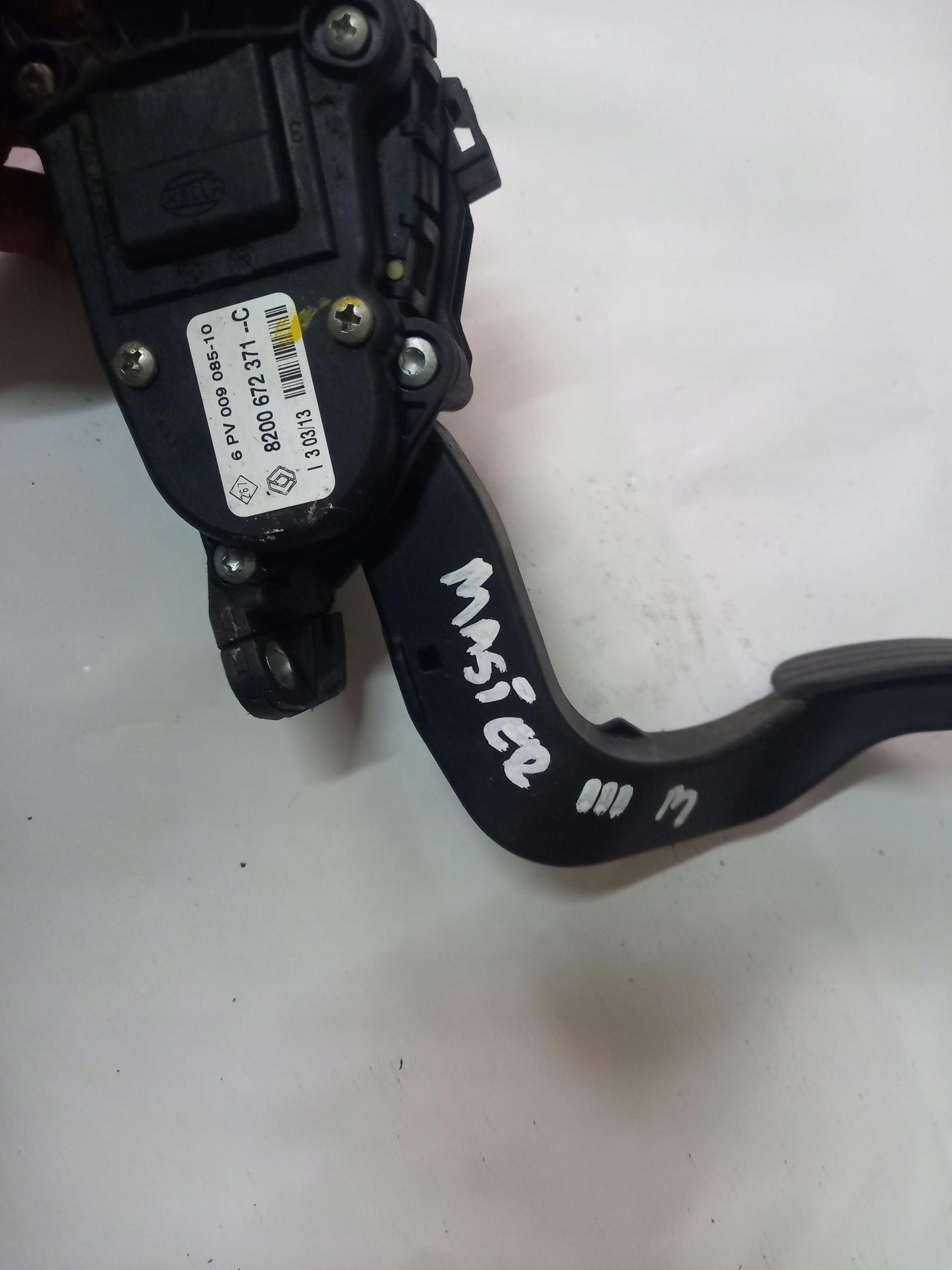 potentiometer Gas RENAULT MASTER III 8200672371-C