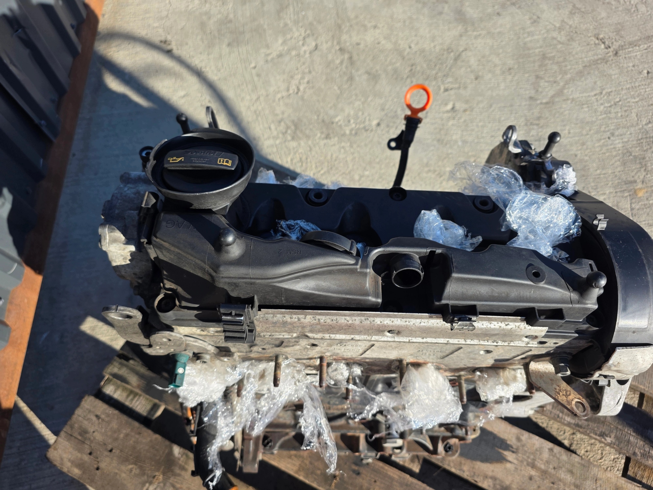 motore senza accessori AUDI VW SEAT SKODA 2.0 TDI CFG 139980 KM originale