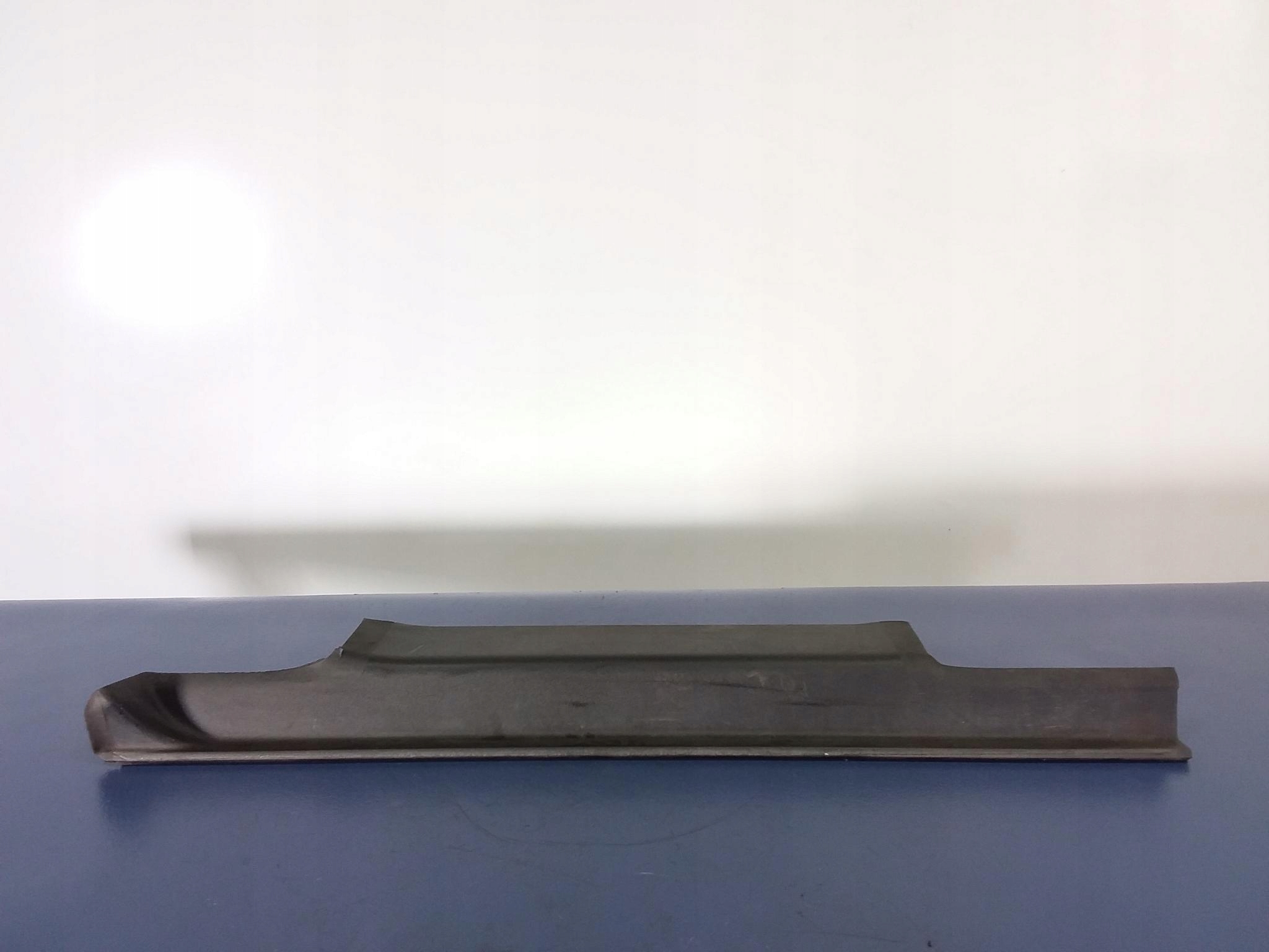 R-KLASA W251 LISTWA PROGOWA TYŁ PRAWA A2516800235