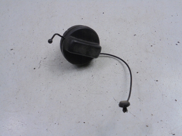 HONDA FRV KOREK WLEWU PALIWA 07-09 5D FL