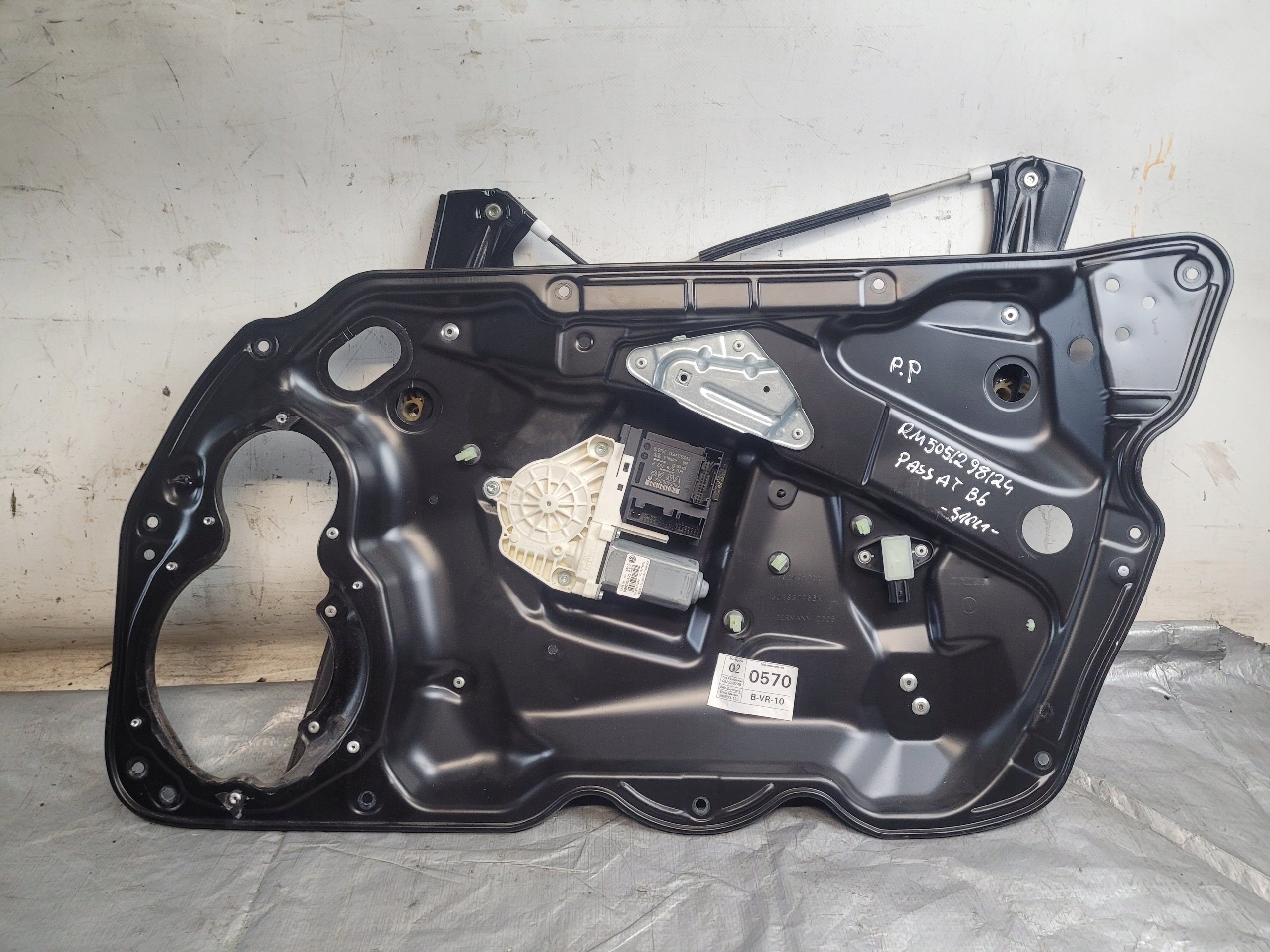 window regulator right front OE 3C1837756K + mini motor VW PASSAT B6 KOMBI