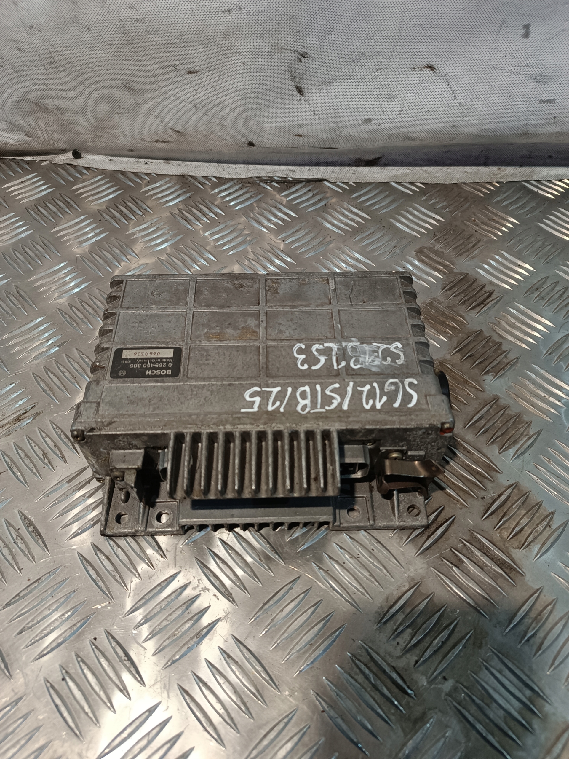 control unit ABS/ASR BOSCH 0 265 150 305