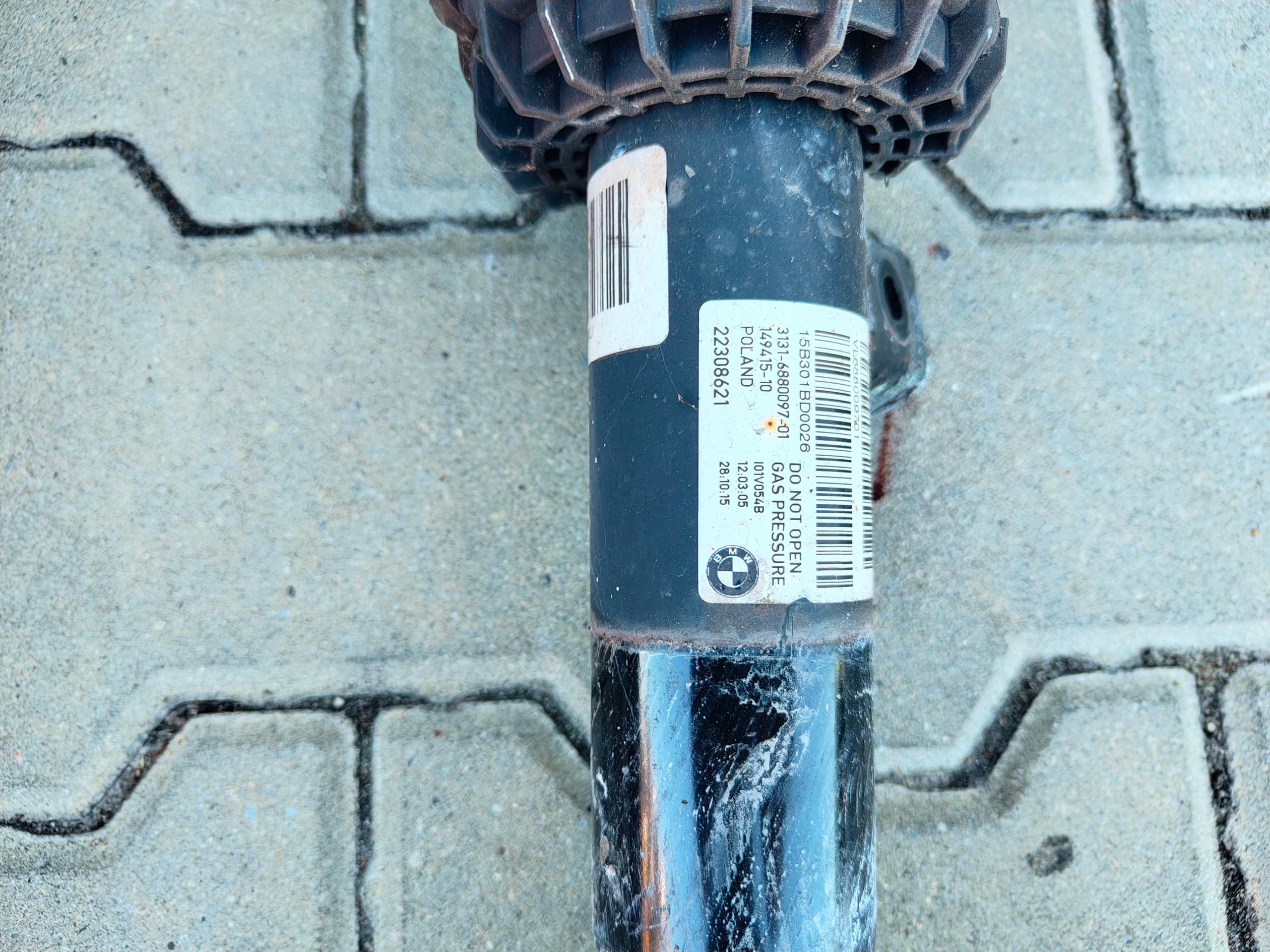 BMW i3 shock absorber front right left 6880098 6880097