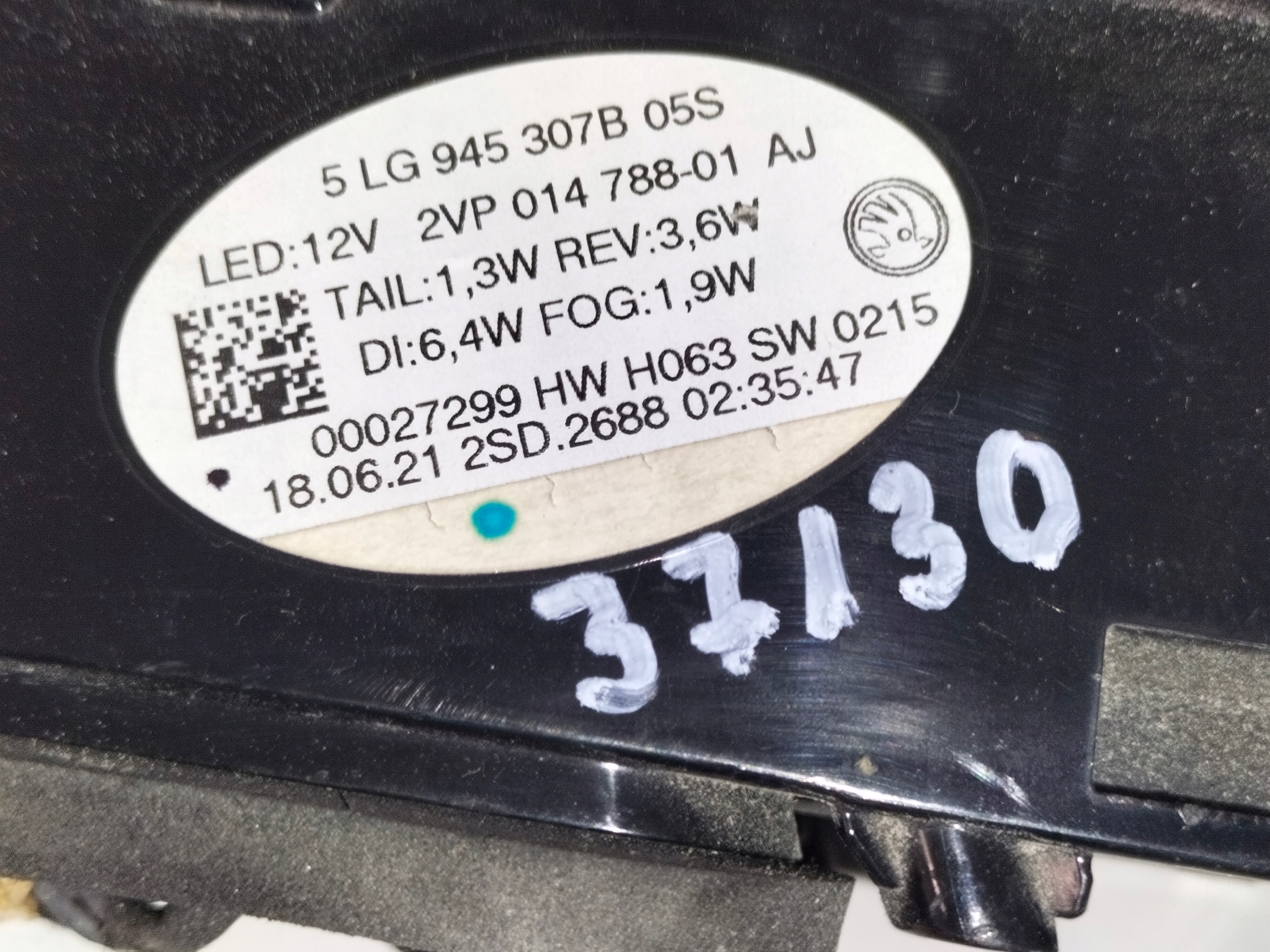 light rear rear part left SKODA ENYAQ 21- LED