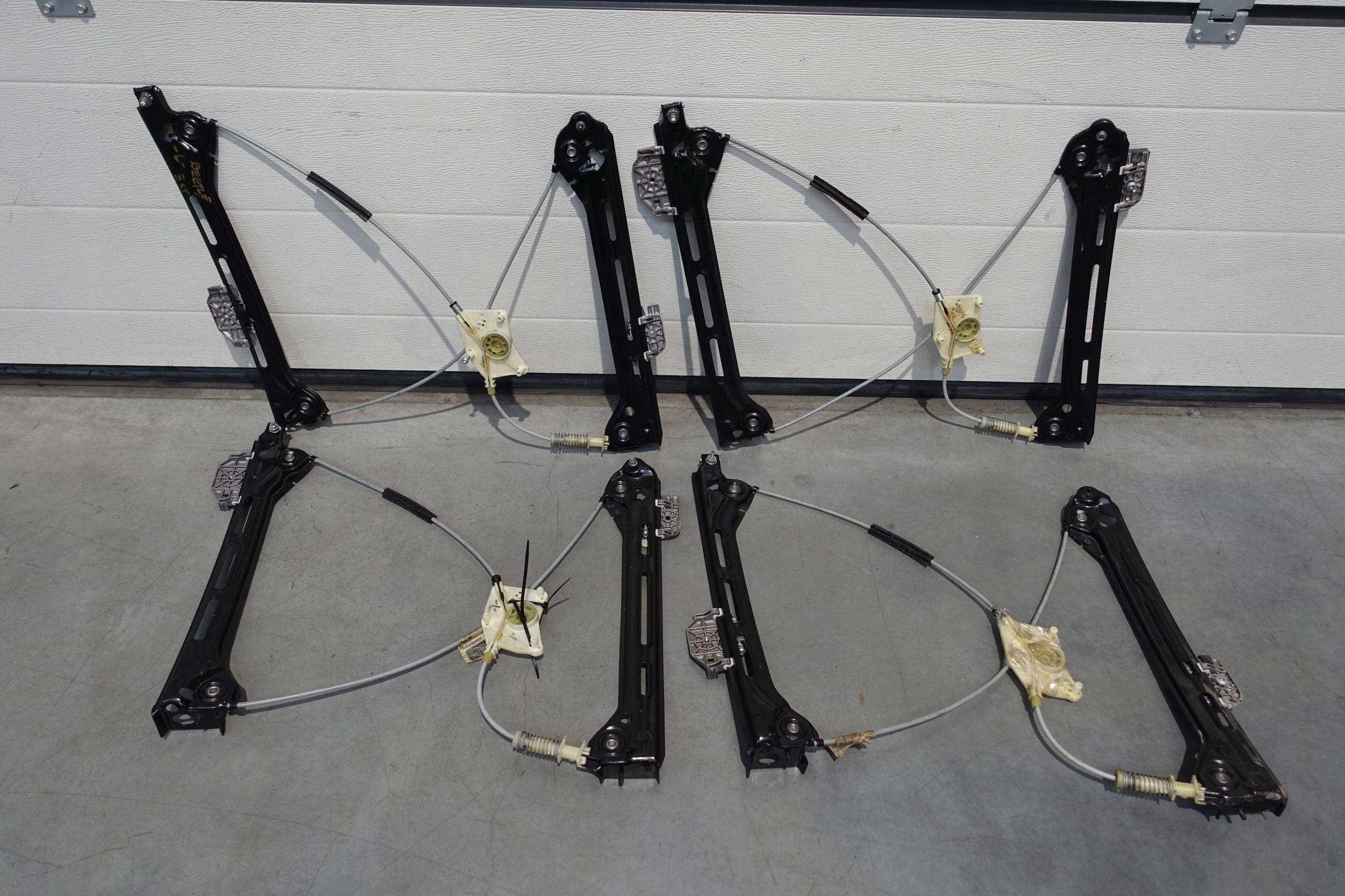 VW BEETLE 5C PODNOŚNIK SZYBY DRZWI LEWY PRZÓD PRZEDNI ORYGINAŁ