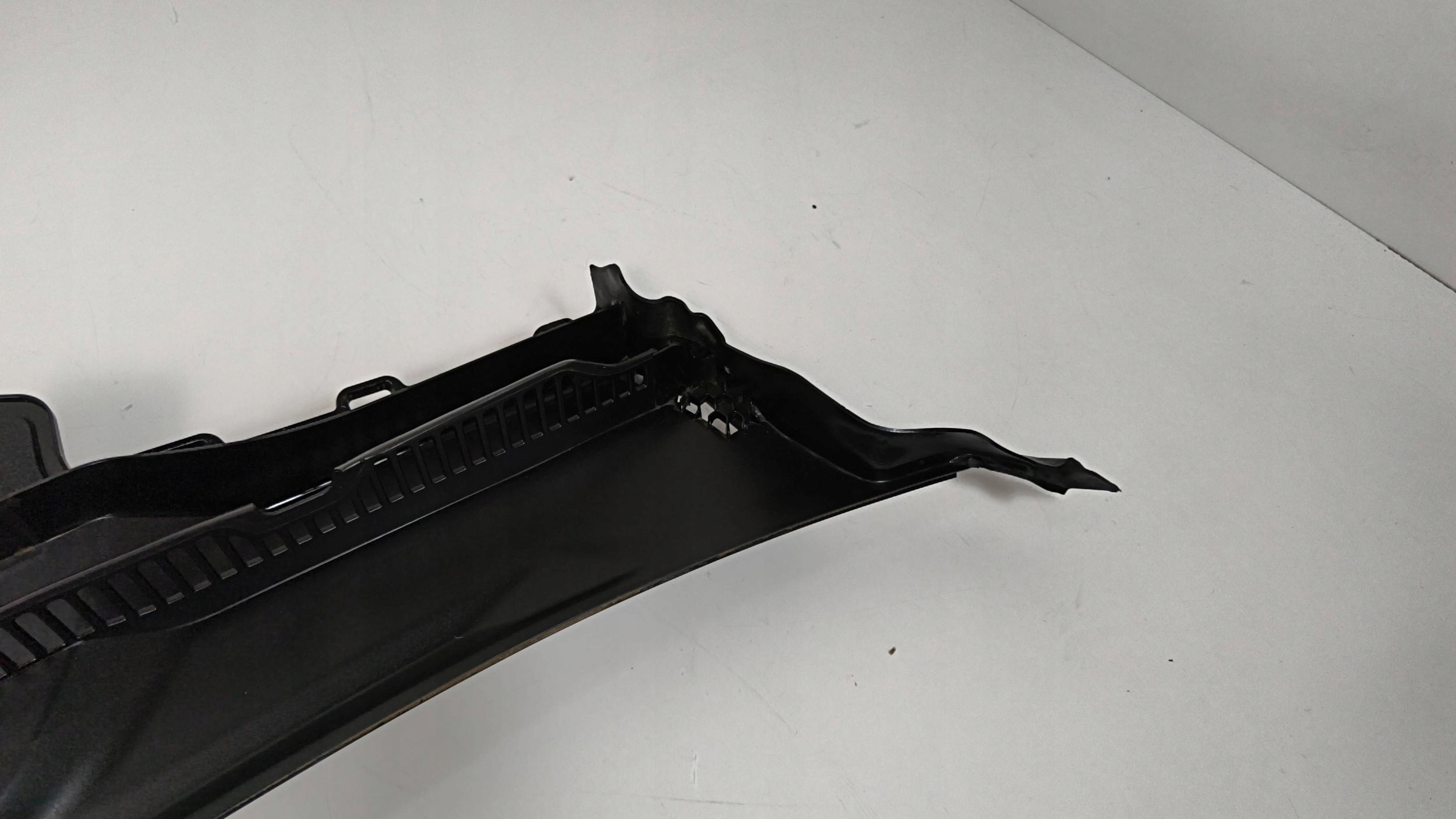 BMW 5 G30 G31 G38 7388714 torpedo