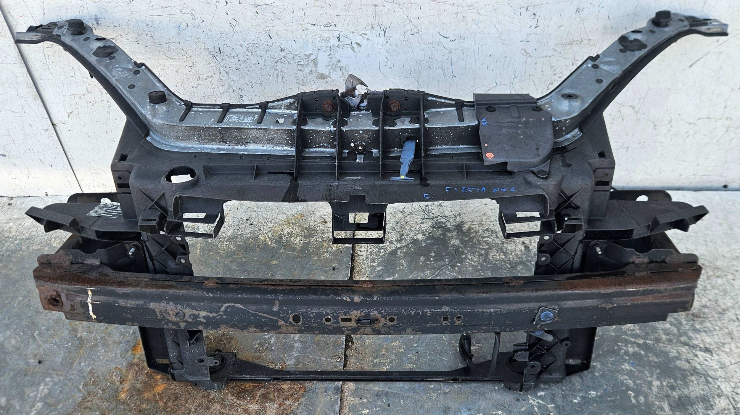 Ford Fiesta MK7 -08 support panel for radiators pillar
