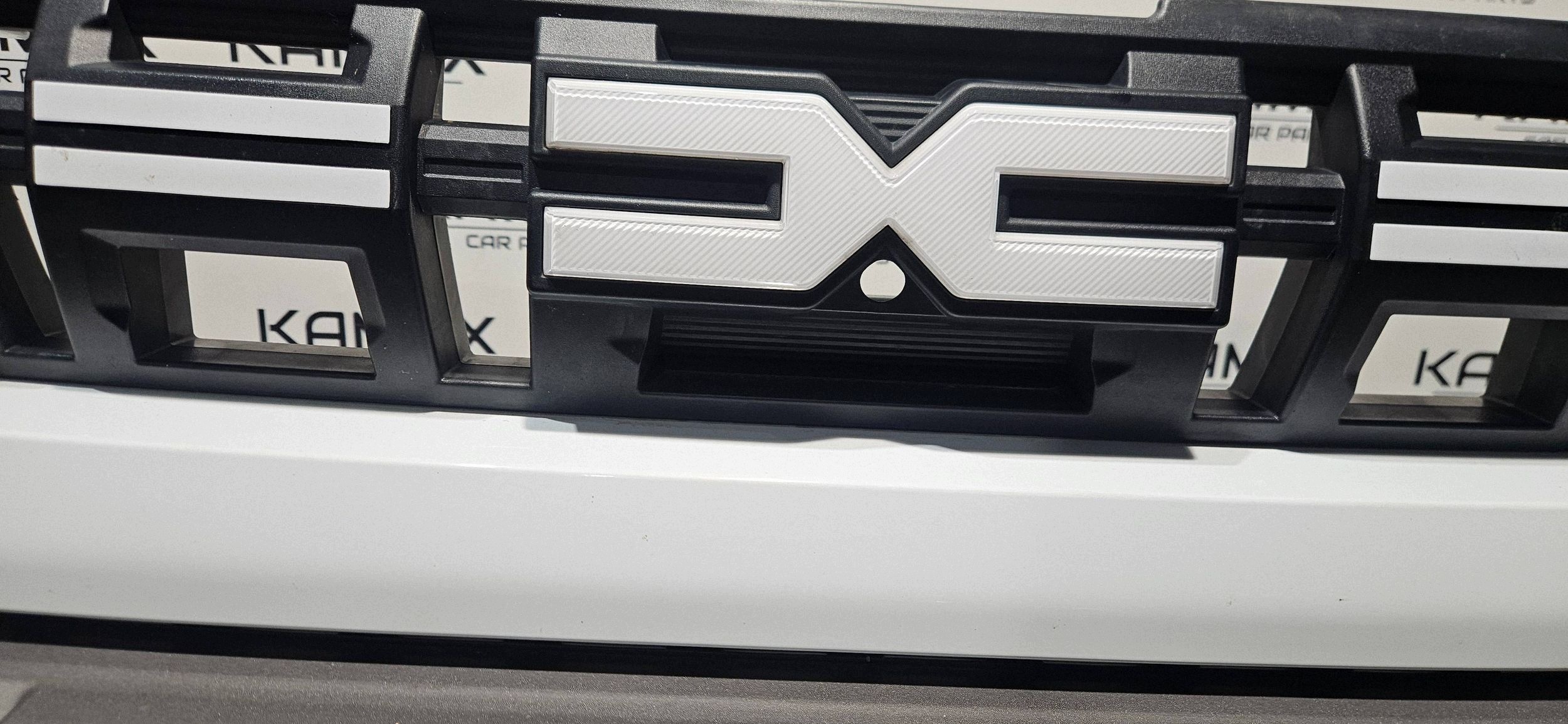 frontstoßstange vorne Dacia Duster III 620221816R