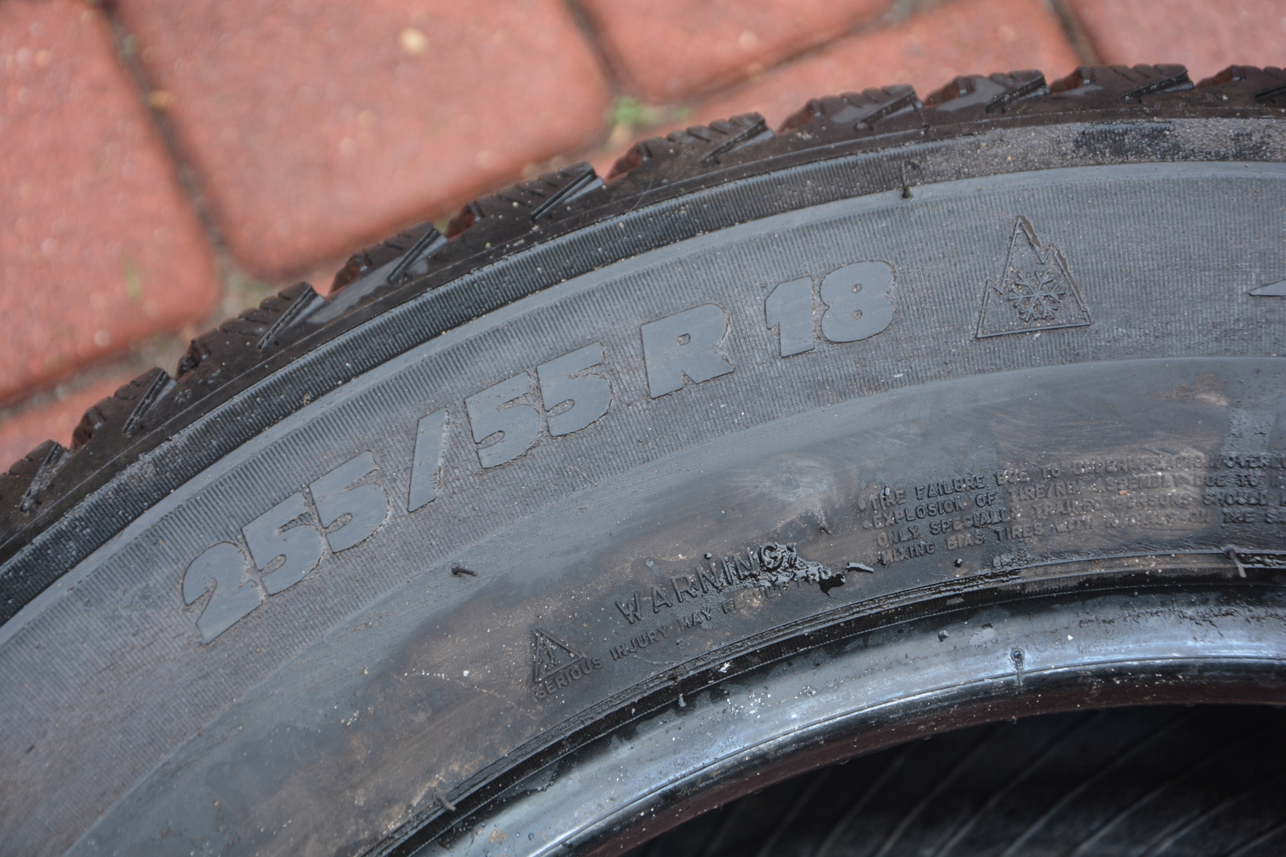OPONA MICHELIN LATITUDE ALPIN 255/55/R18 8MM Profil opony 55