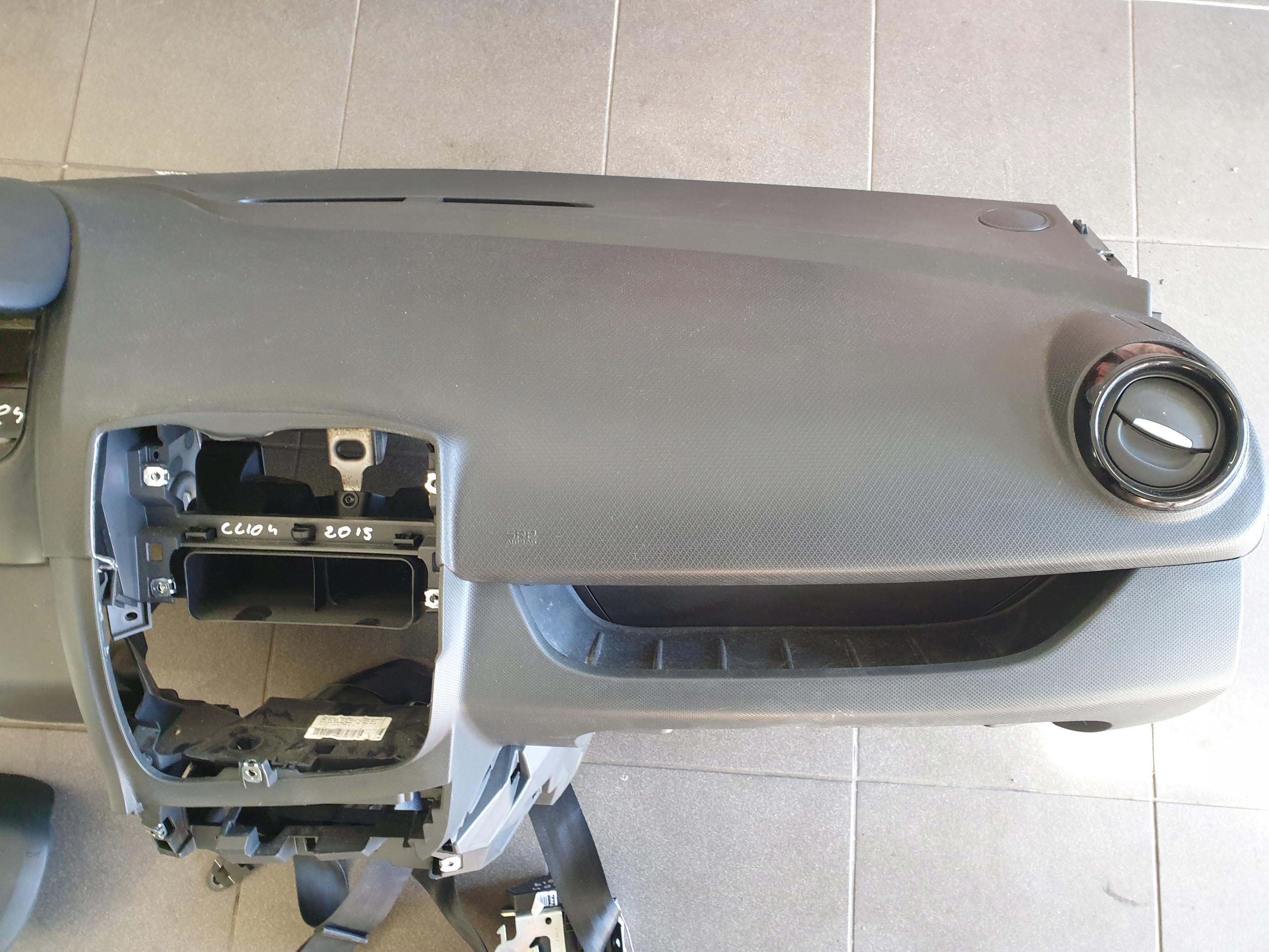 dashboard instrument panel airbags RENAULT CLIO 4 IV 2014