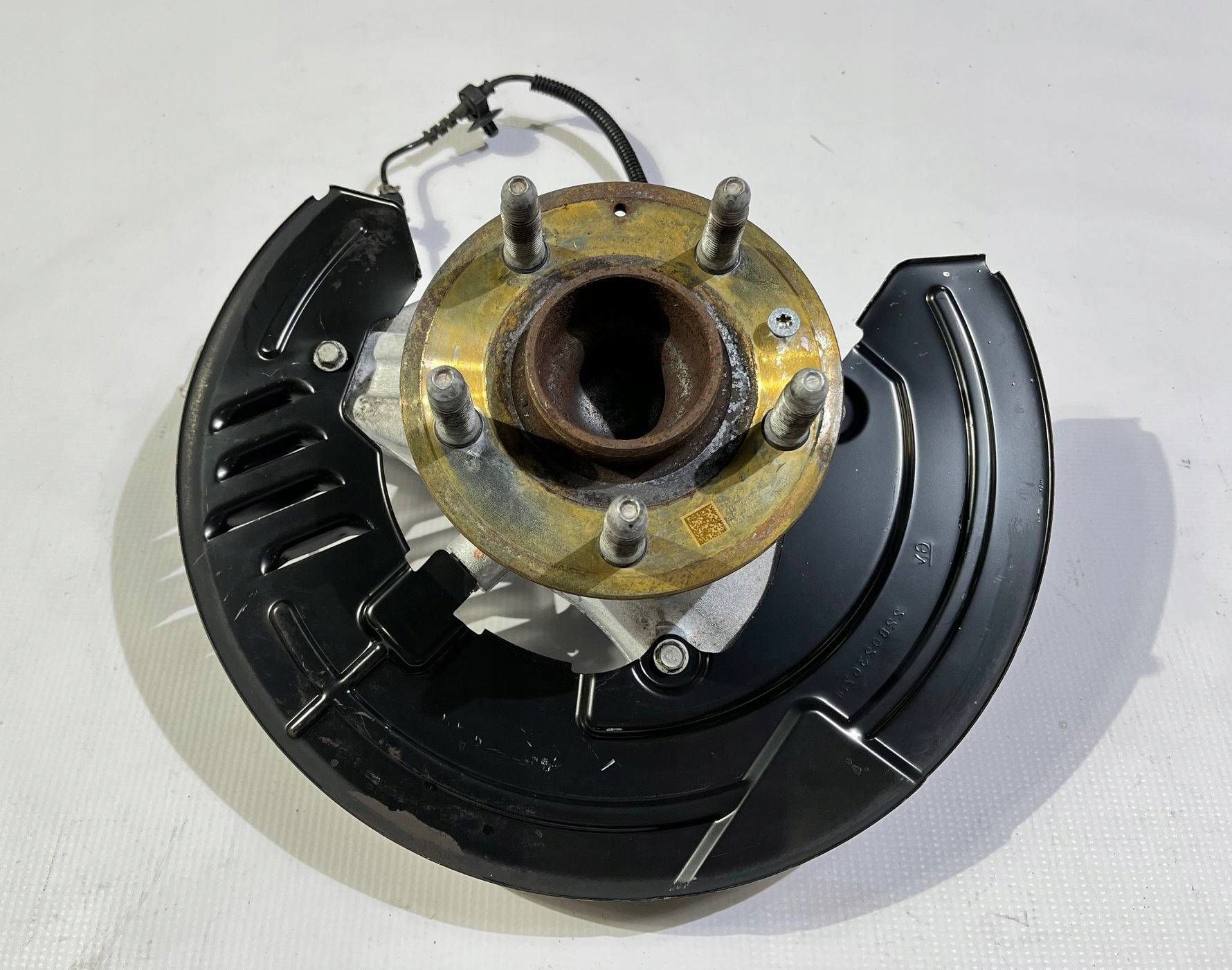 swing of the pivot front left left front Chevrolet Camaro 2016+