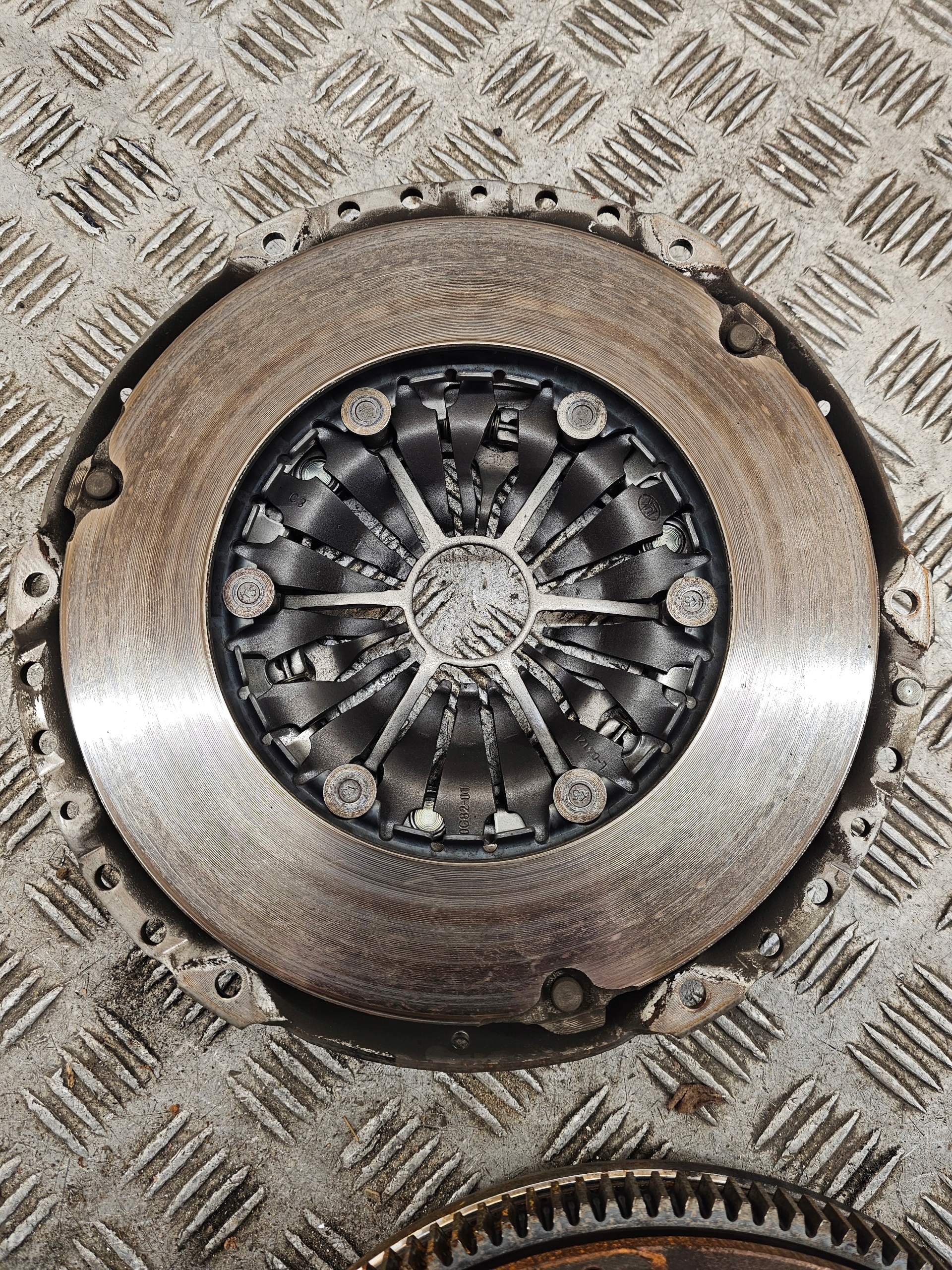 clutch DWUMAS Audi A3 S3 8V Komplet 124060710