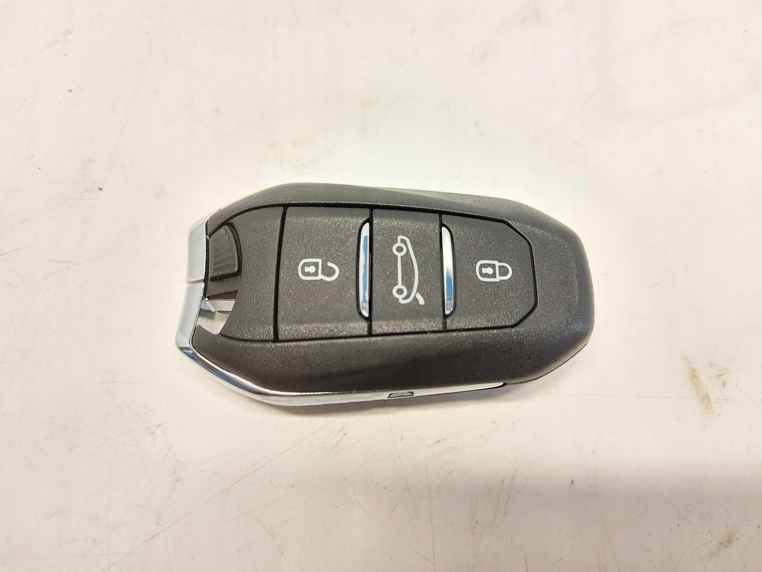 Peugeot 5008 III E5008 klíček pilot obal 9842119480