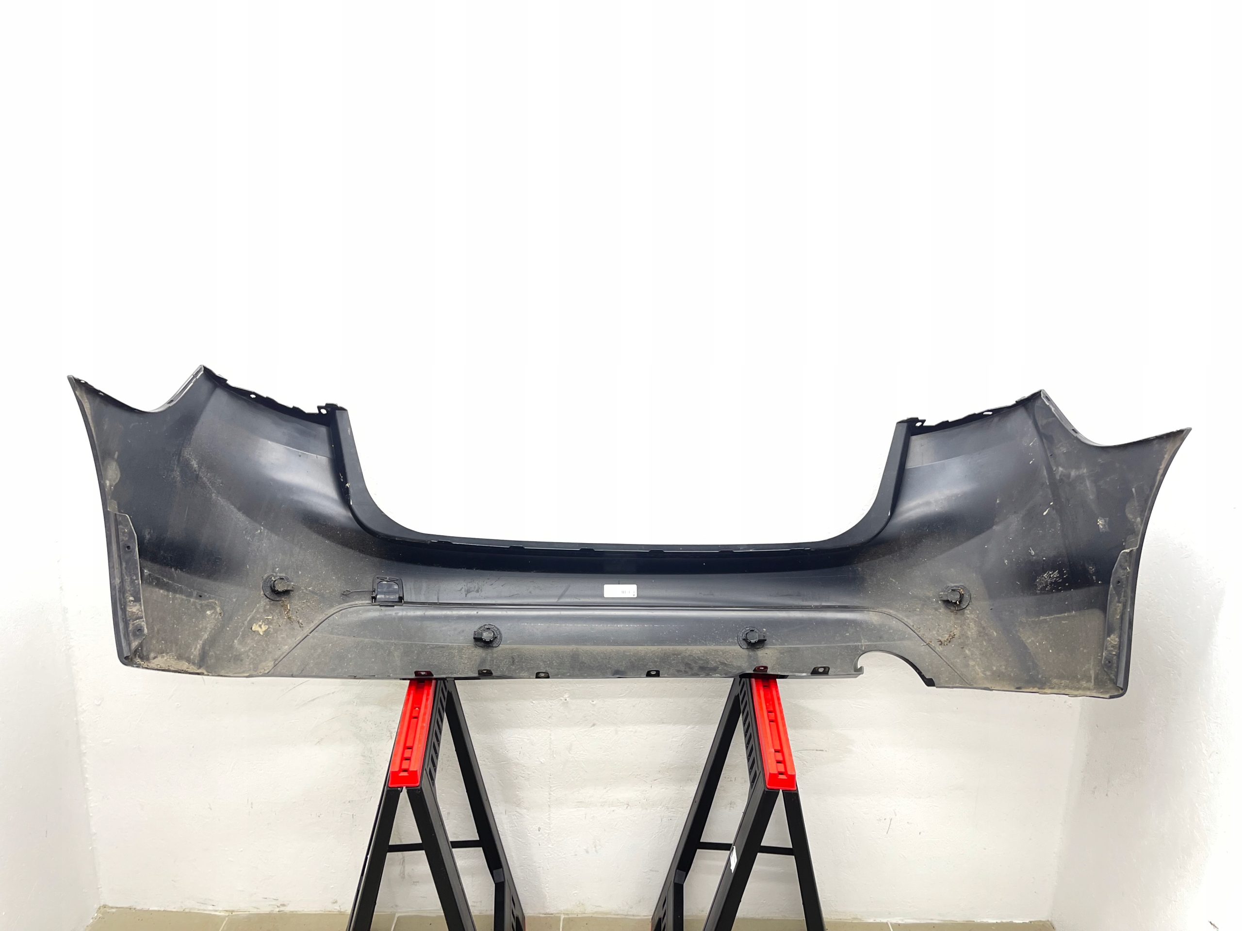 BMW 2 F45 Paraurti posteriore completo 4XPDC + supporti LAKIER 668
