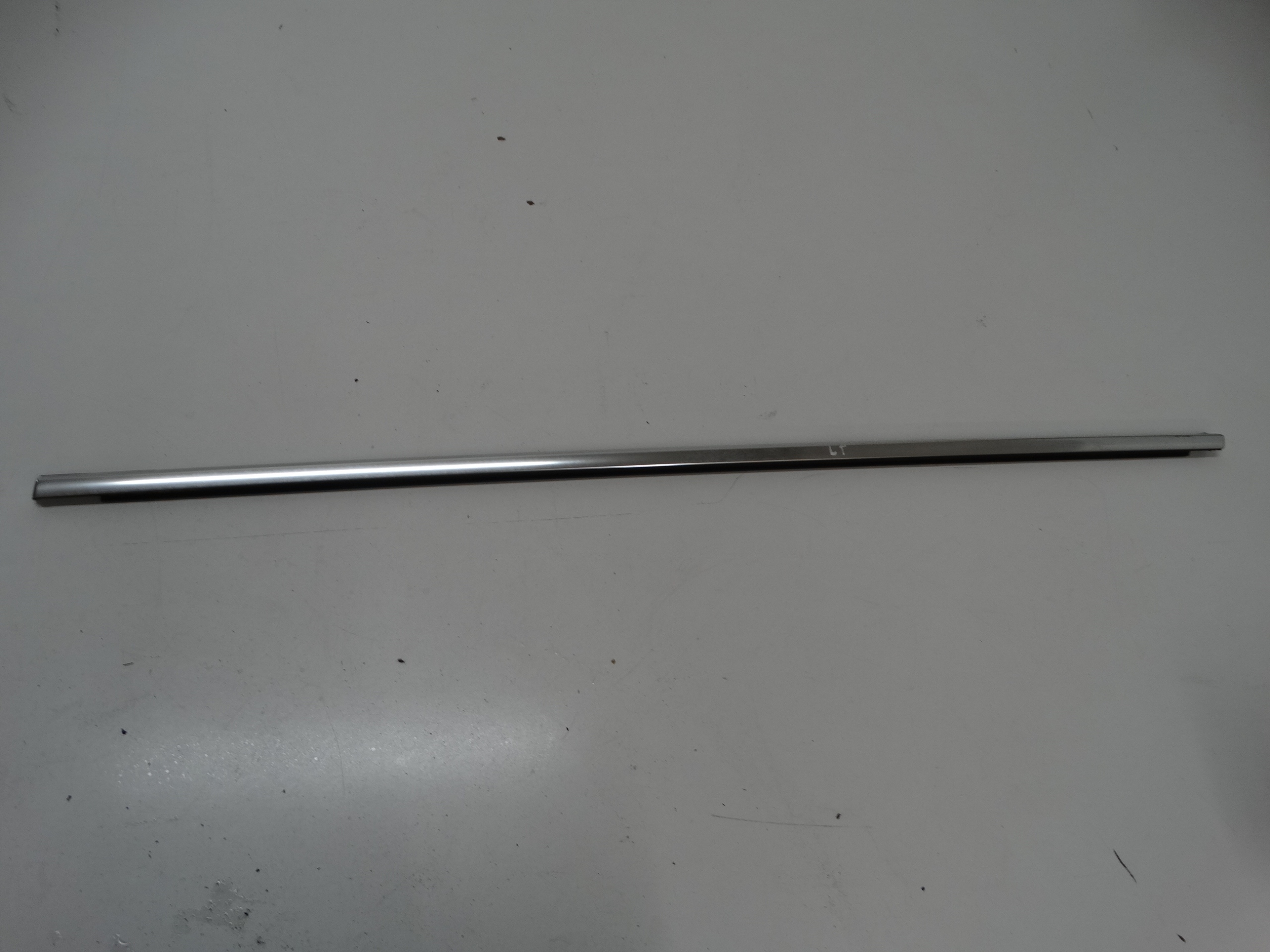 moulding dust left rear part RENAULT LAGUNA III