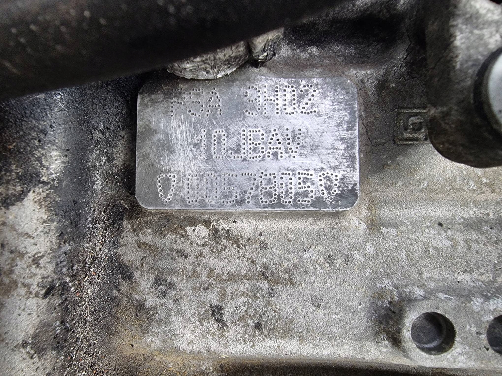 engine pillar 10JBAV PSA 9H02 1.6 HDI CITROEN C4