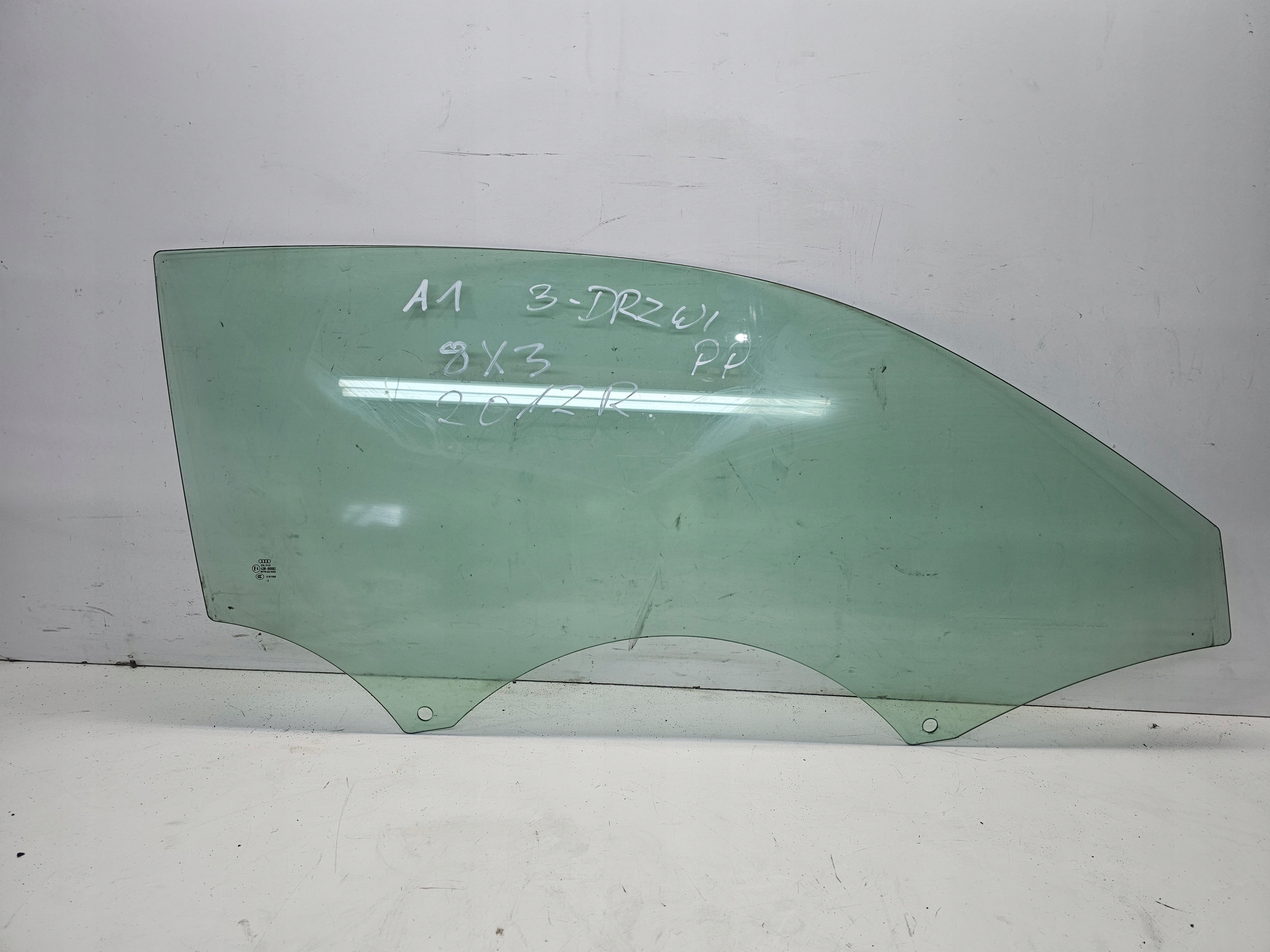 window door right front AUDI A1 8X 3-door 2012R