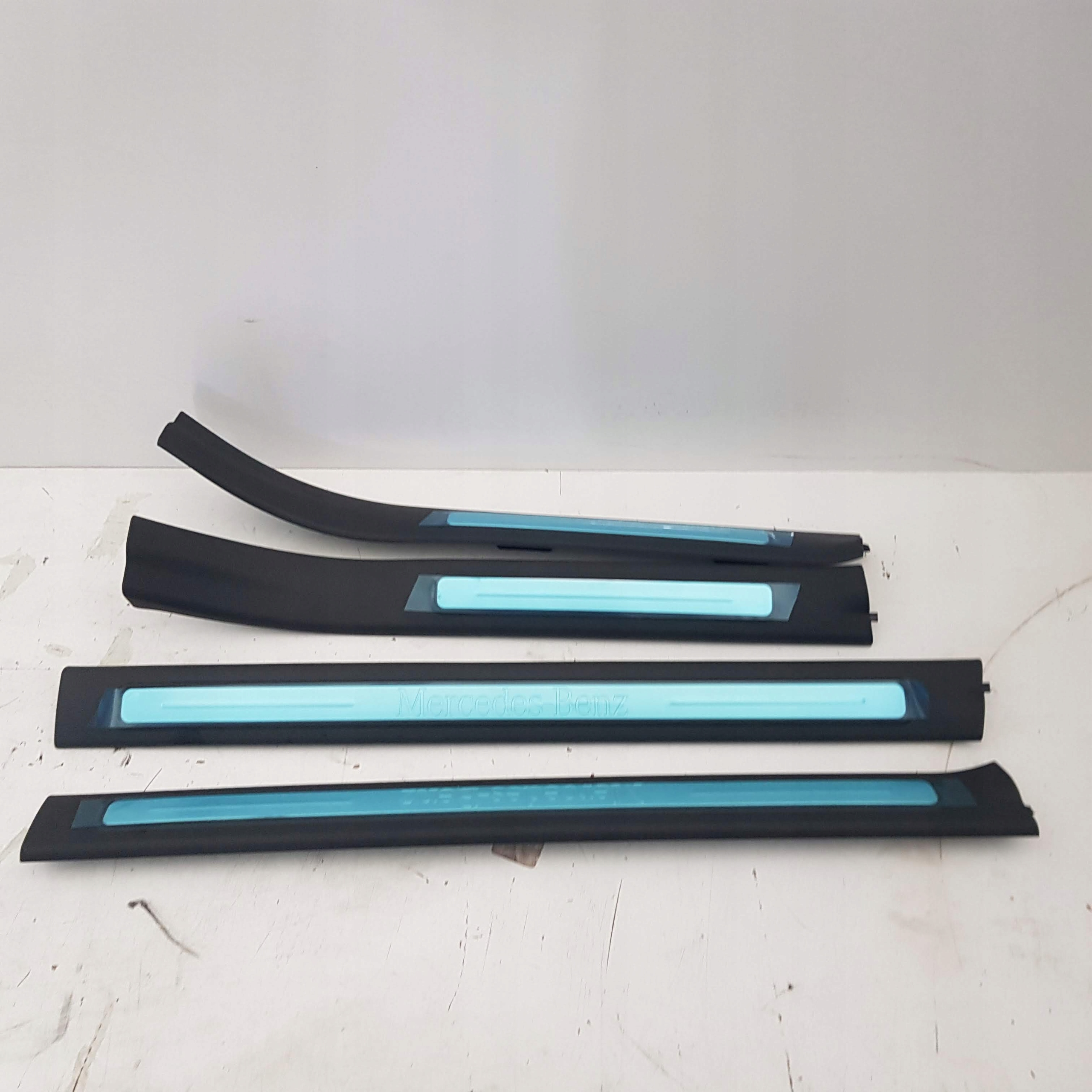 MERCEDESA W169 W245 LISTWA LISTEWKA NAKŁADKA KOMPL