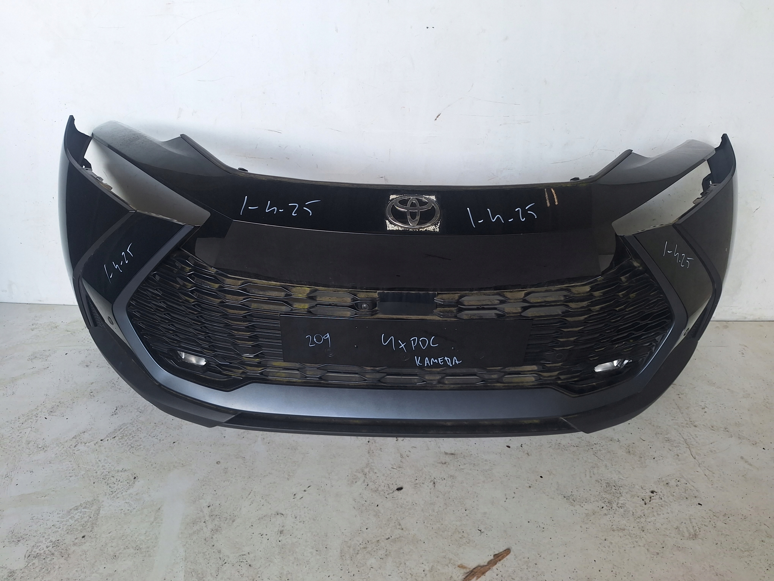 TOYOTA CH-R II bumper 23-> PDC + RADAR + KAMERA 209