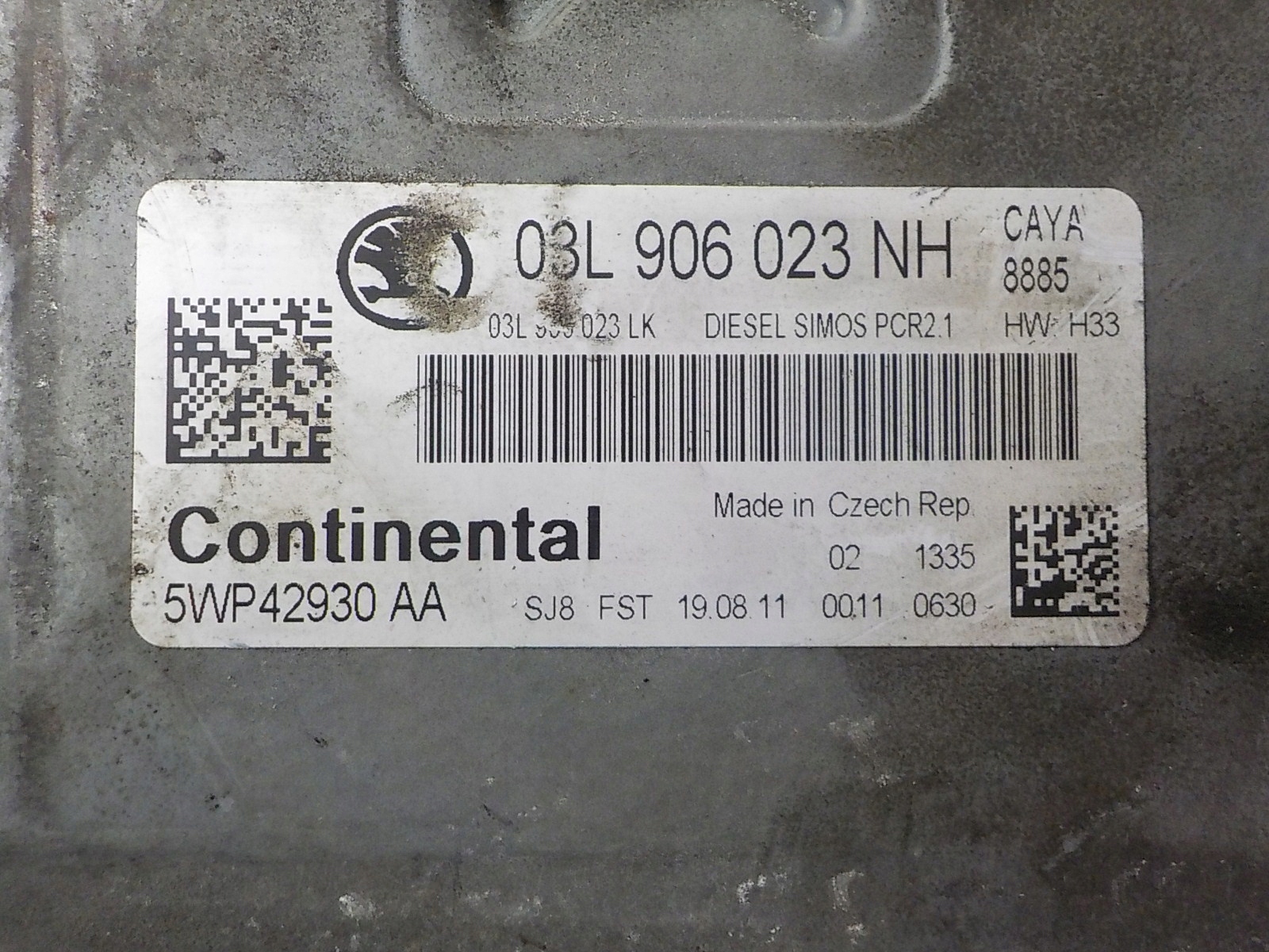 SKODA computer control unit 03L906023NH 5WP42930AA