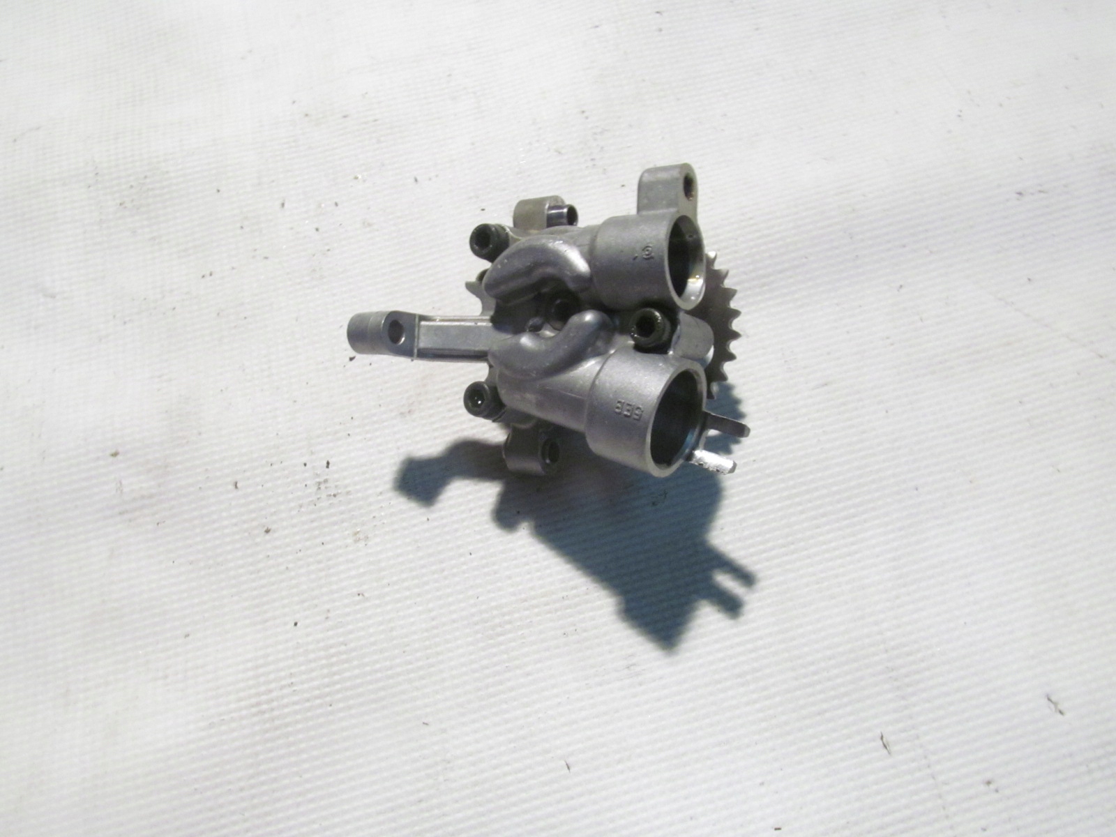 Pompa oleju Yamaha FZ-6, 04r Fazer