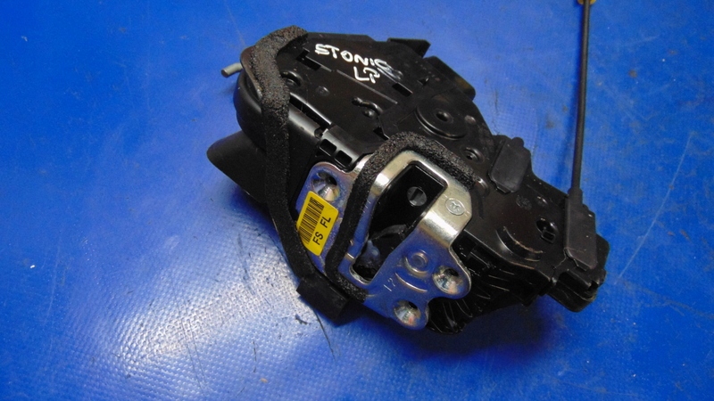 lock door left front KIA STONIC 17-24R