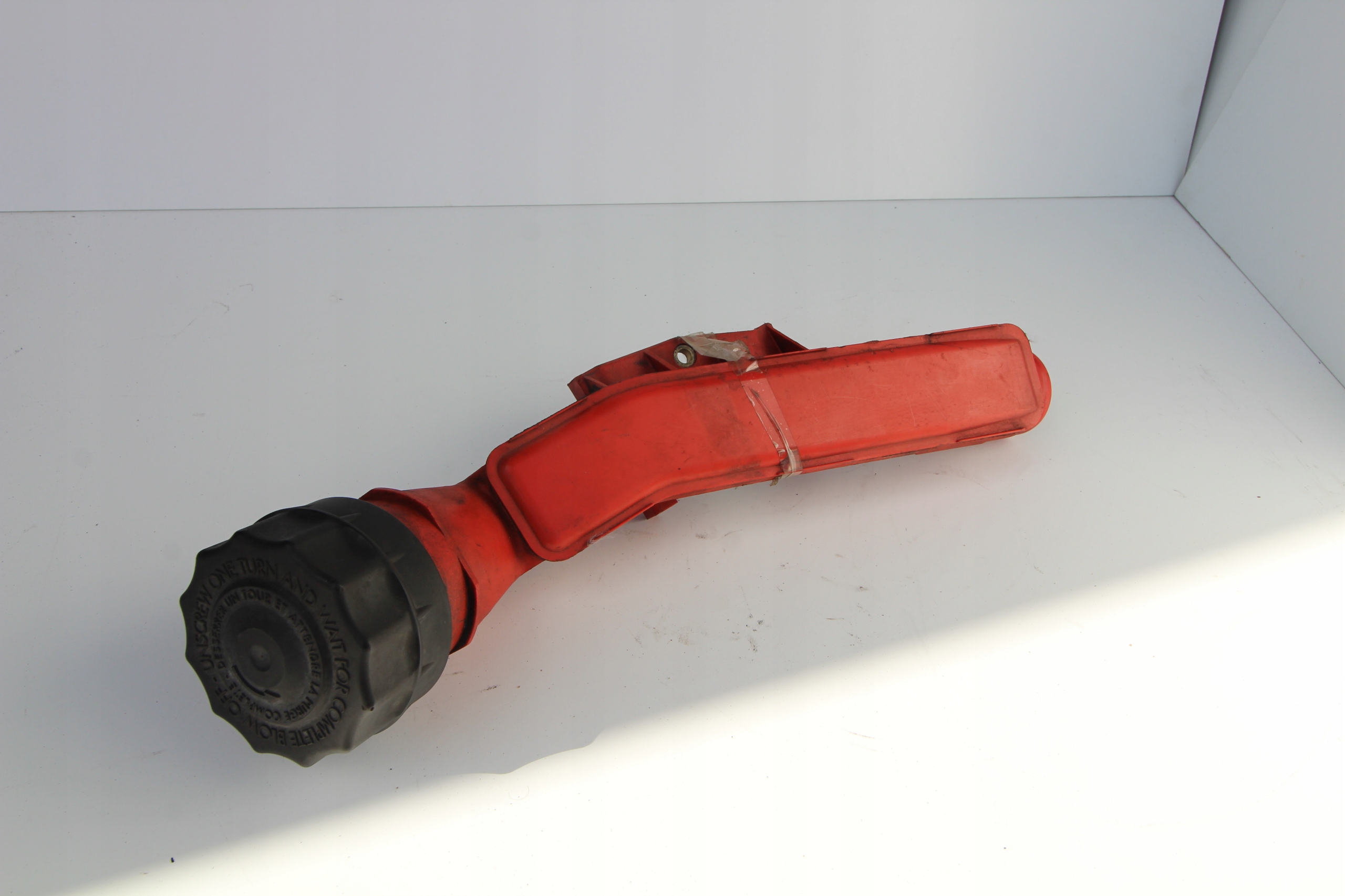 ТРУБА ЗАЛИВНОЇ ГОРЛОВИНИ DAF XF 105