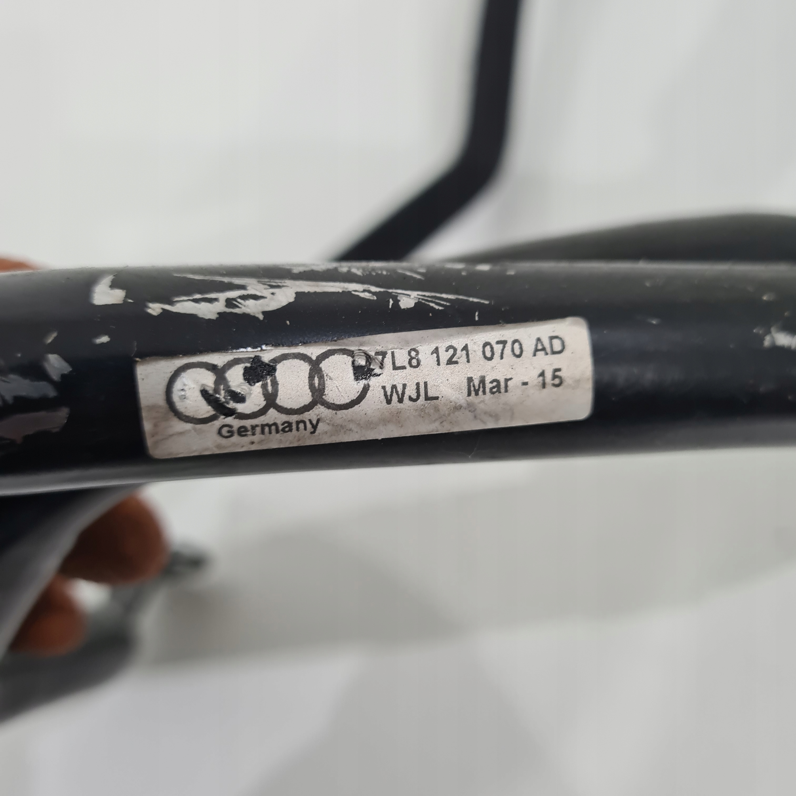 CIJEV PRIJENOS VODE 7L8121070AD VW AUDI