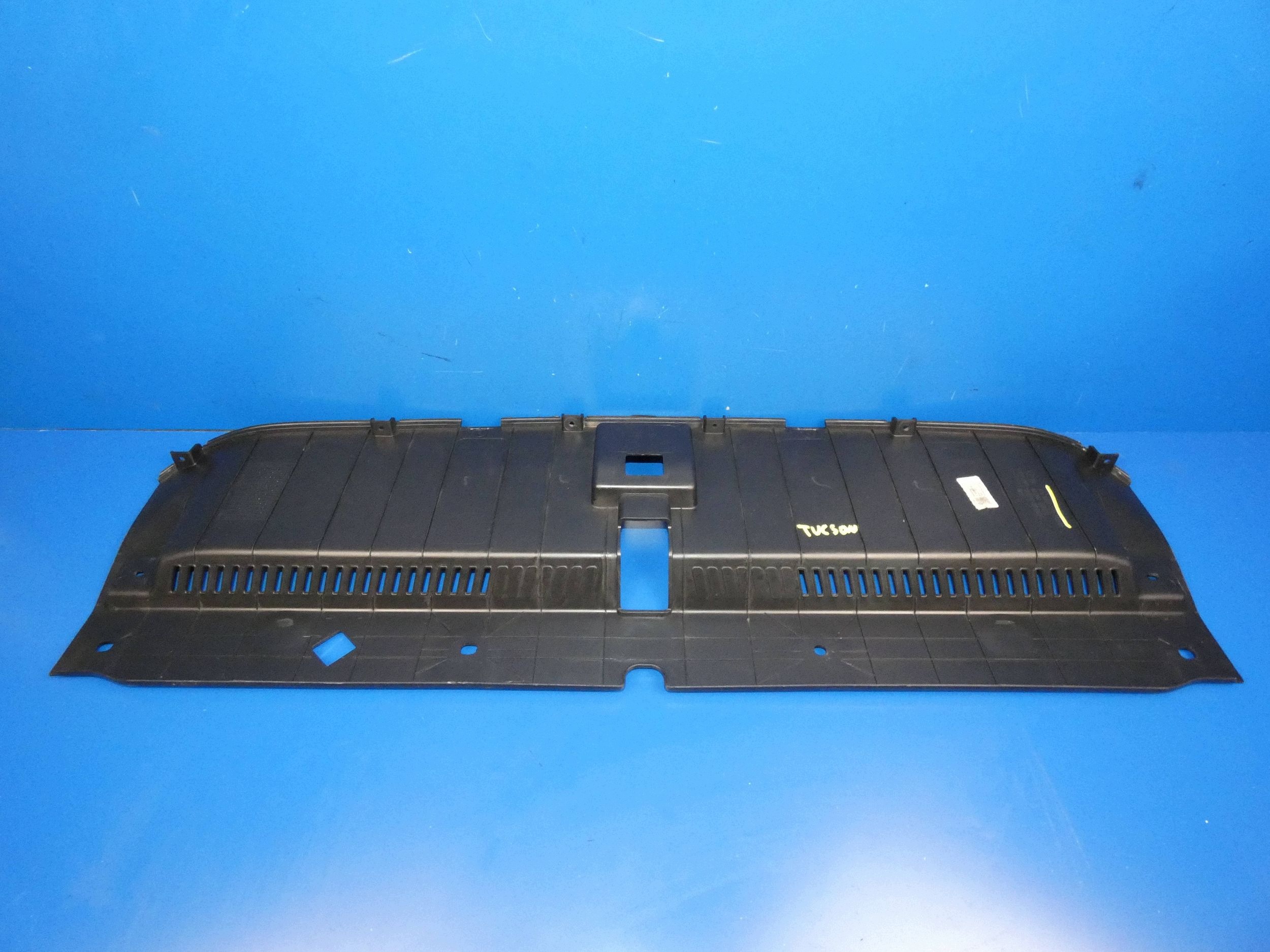 HYUNDAI TUCSON III front panel cover of the front radiator panel support cover