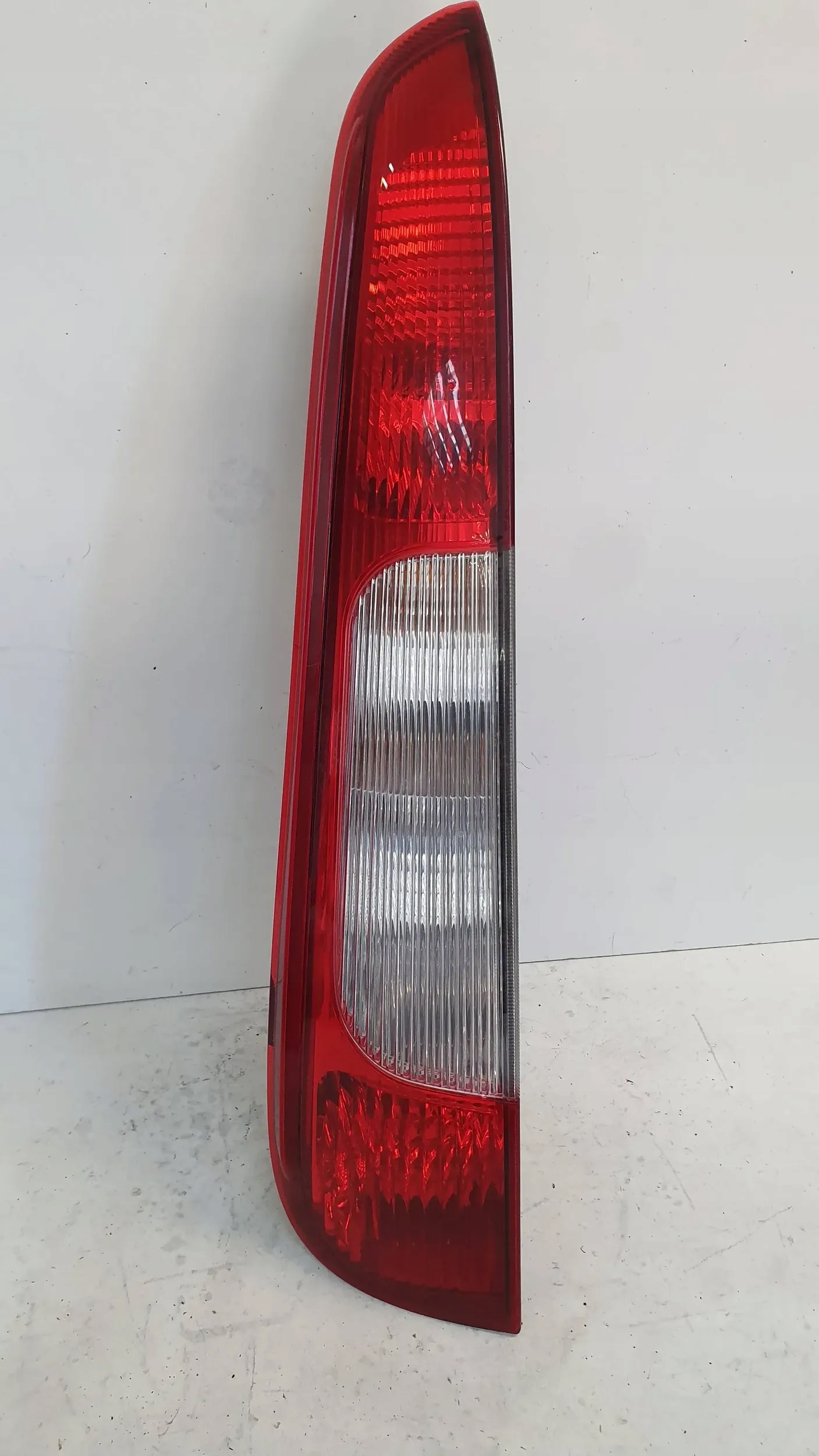 light rear part left 3M51-13N411-AA FORD C-MAX 03