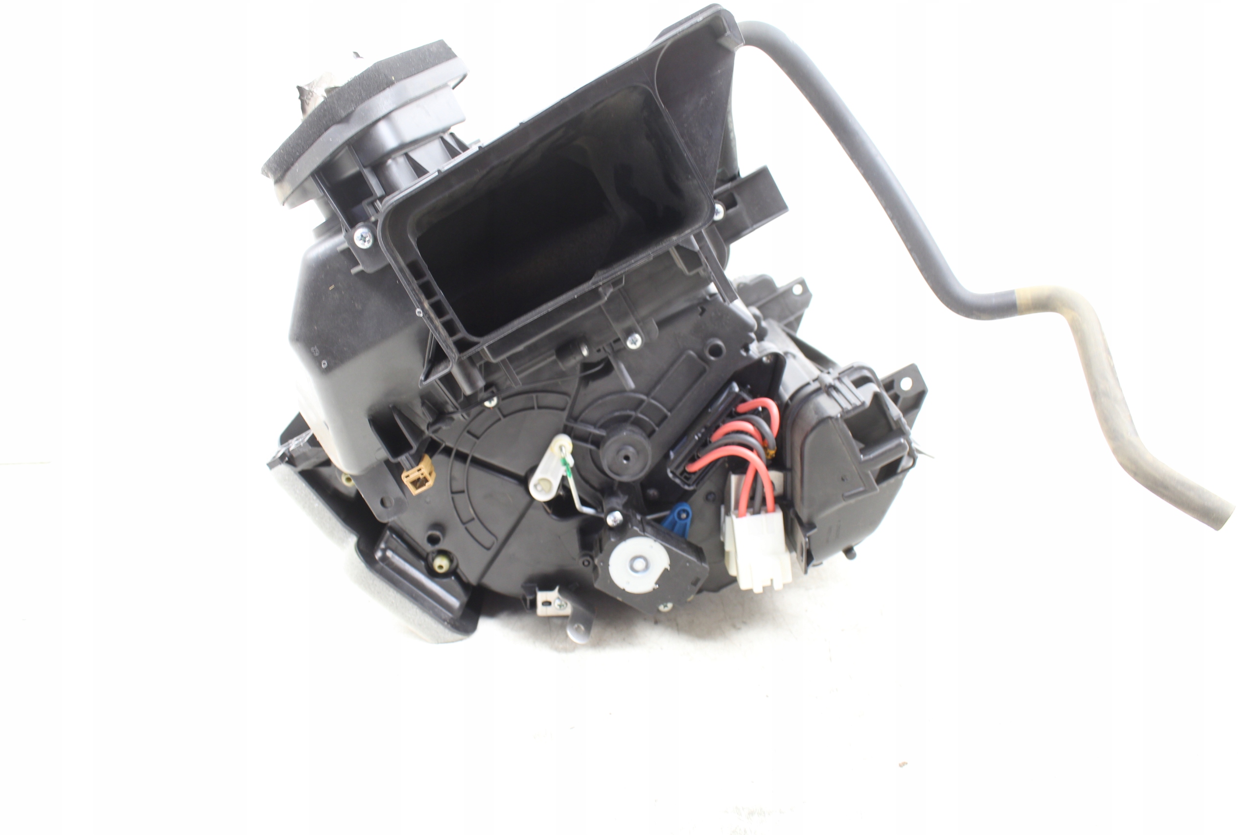 72110fj252 радиатор отопителя subaru Forester IV европа