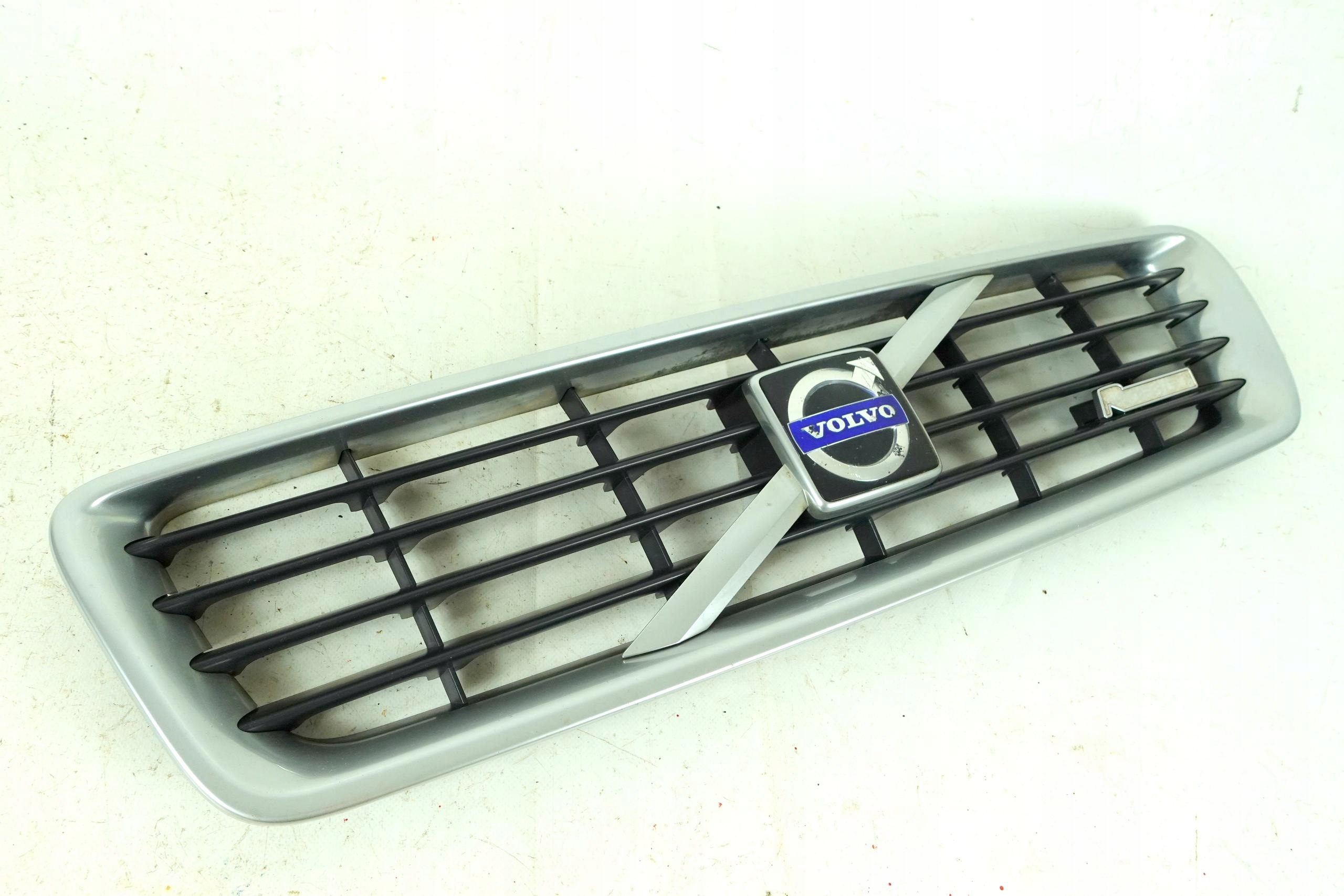 grille front grill grill logo VOLVO C30 06-10 R-design 30657194 30655403