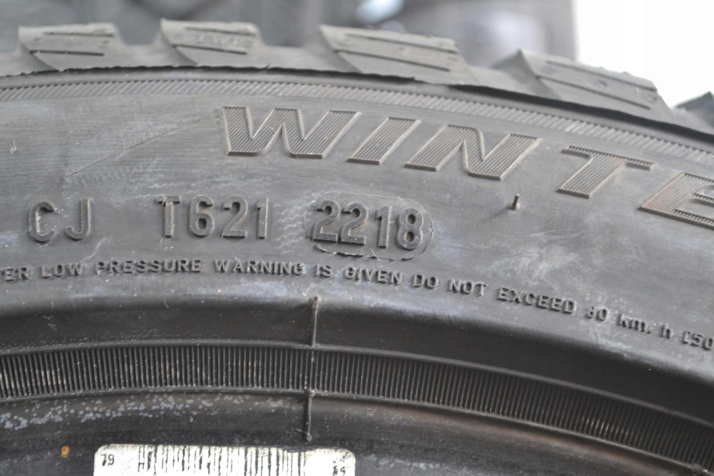 225/45R17 91H PIRELLI SOTTOZERO 3 RFT x2szt 8016z Kod producenta 2462100