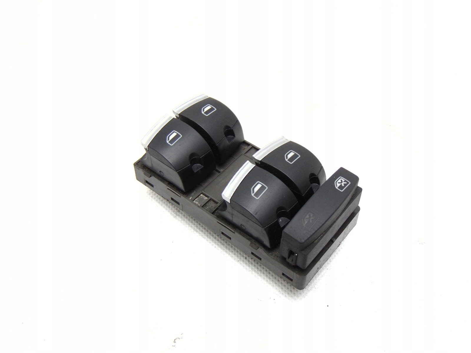 Переключатель окна хром 4F0959851H A3 8P LIFT A6 C6