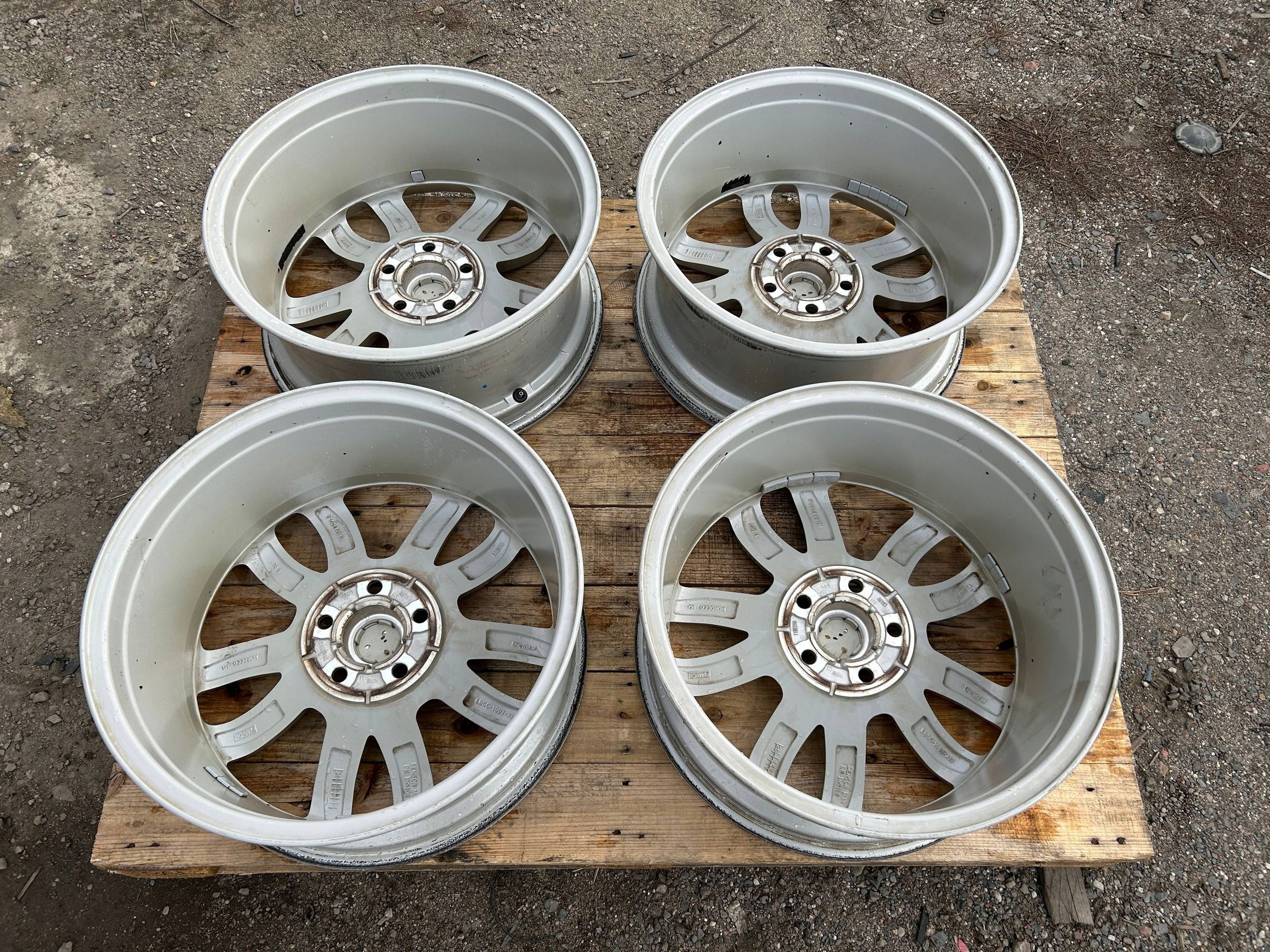 wheels discs disc 18" 18x8jx37.5 Ford Explorer VI 2020