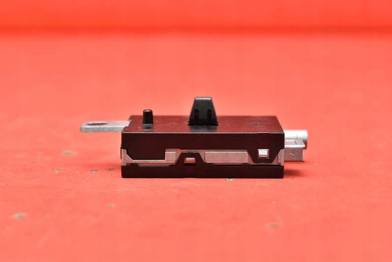 AMPLIFICATORE ANTENY 30761696 VOLVO V60 1 e LIFT 13-20