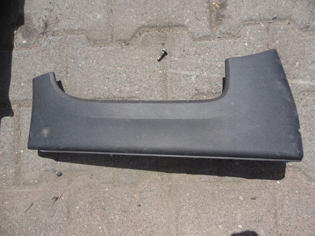 LISTWA OSŁONA FOTELA PRAWA TRAFIC VIVARO III B