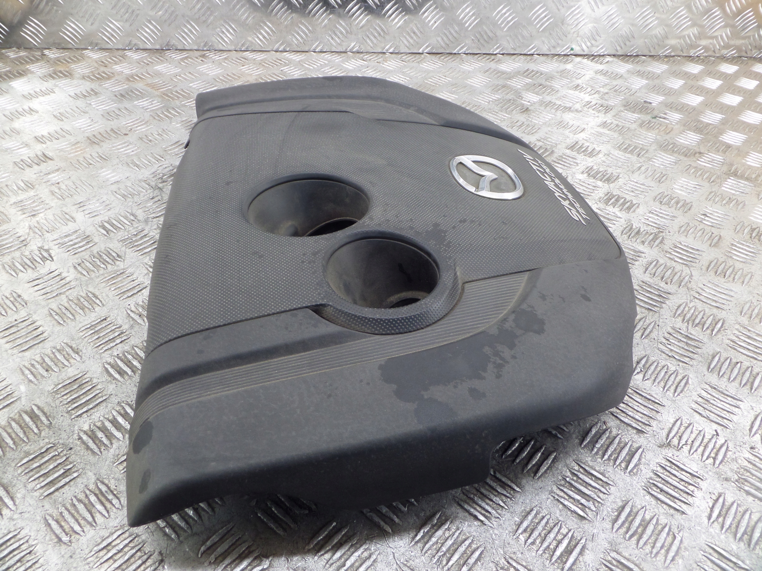 Mazda OE SH05-10-231 engine housing cover