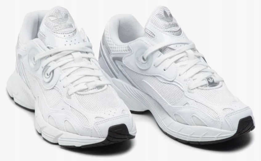 Adidas Astir W vel .48 2/3