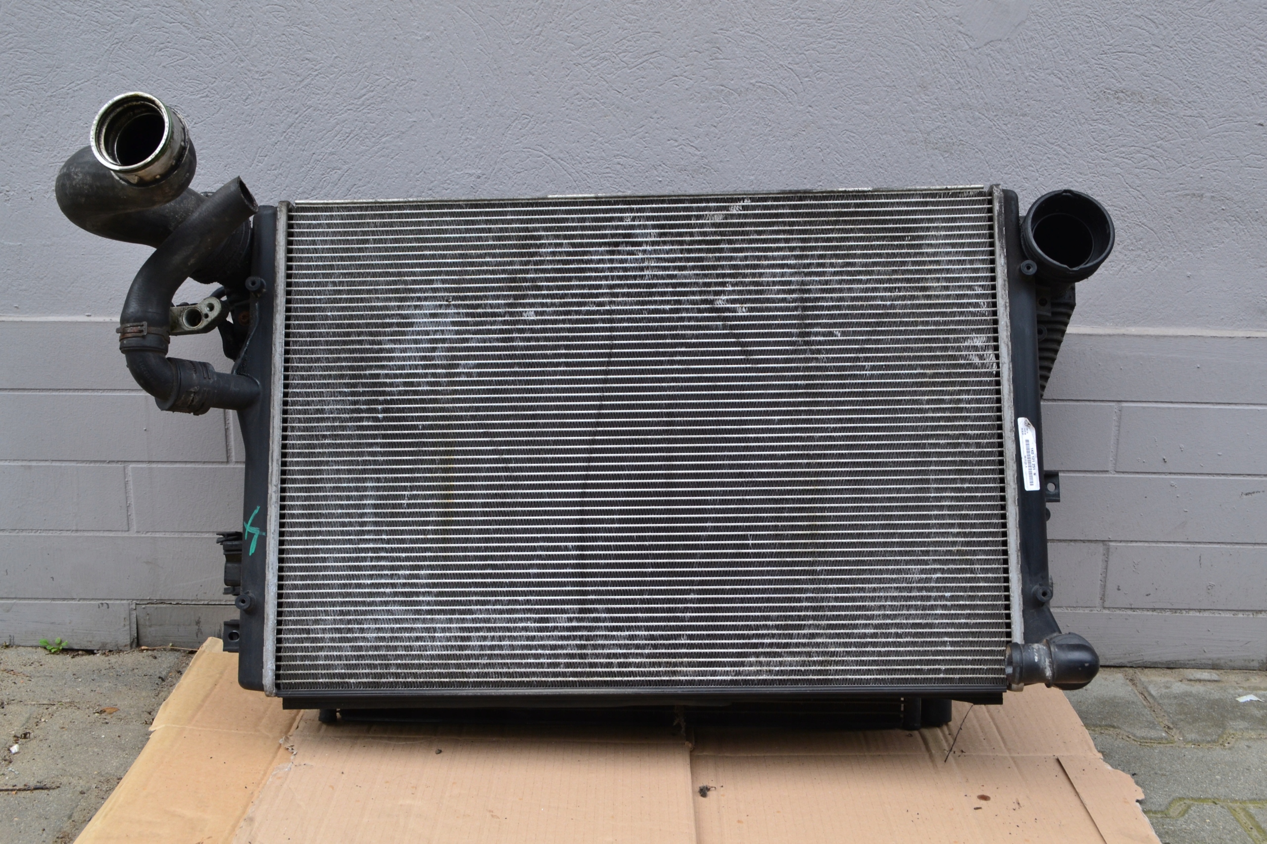 AUDI A3 8P 2.0 TDI CHŁODNICE WENTYLATOR KOMPLET