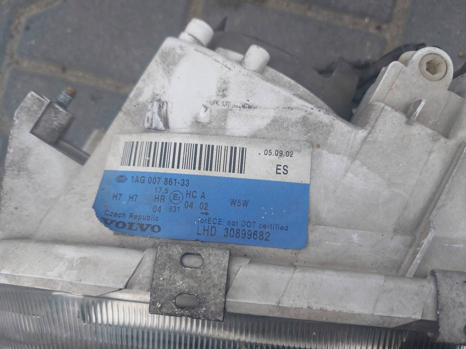 ZDDERZAK front + light + indicator VOLVO V40 and LIFT 332-22