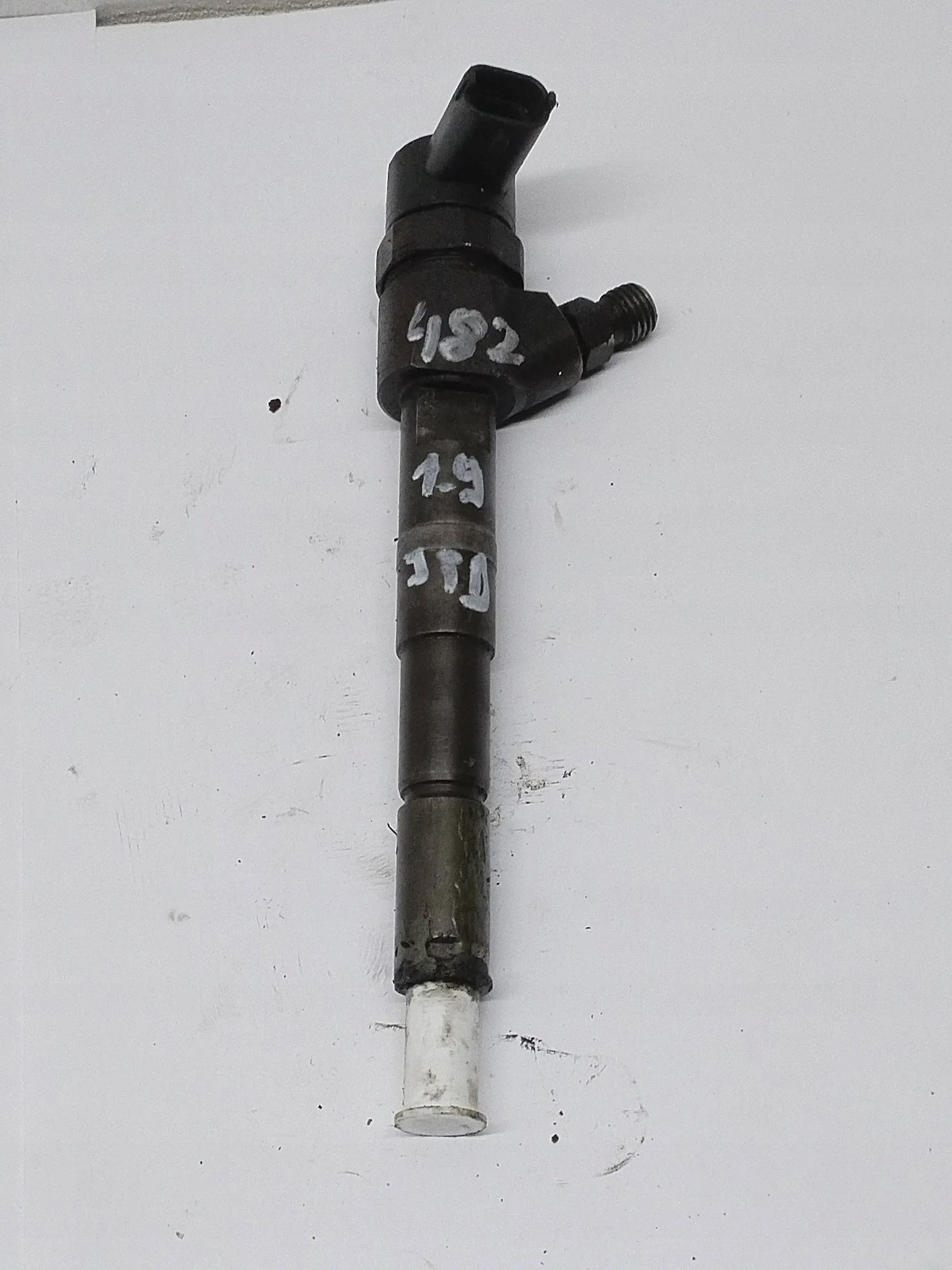injector ALFA ROMEO 147 0445110111 1.9 JTD