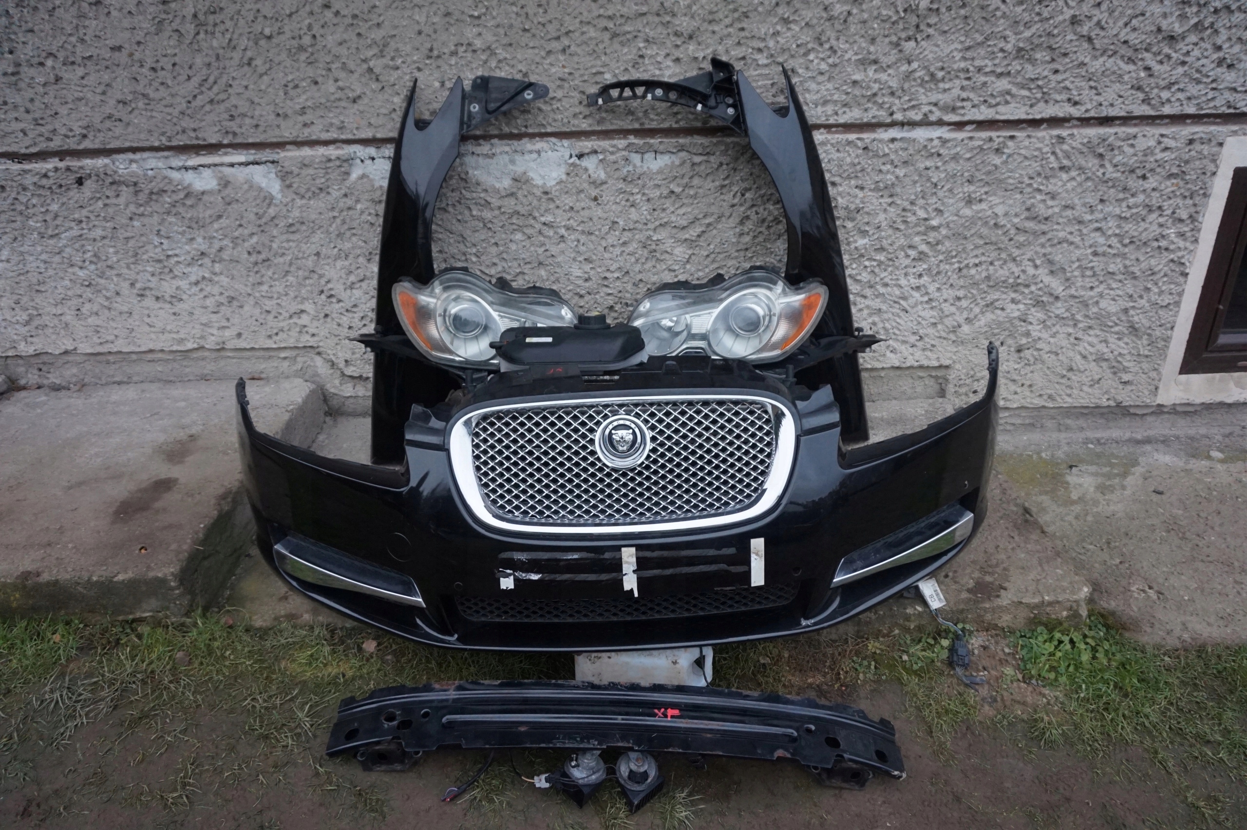 LAMPA LEWA KOMPLETNY PRZÓD JAGUAR XF