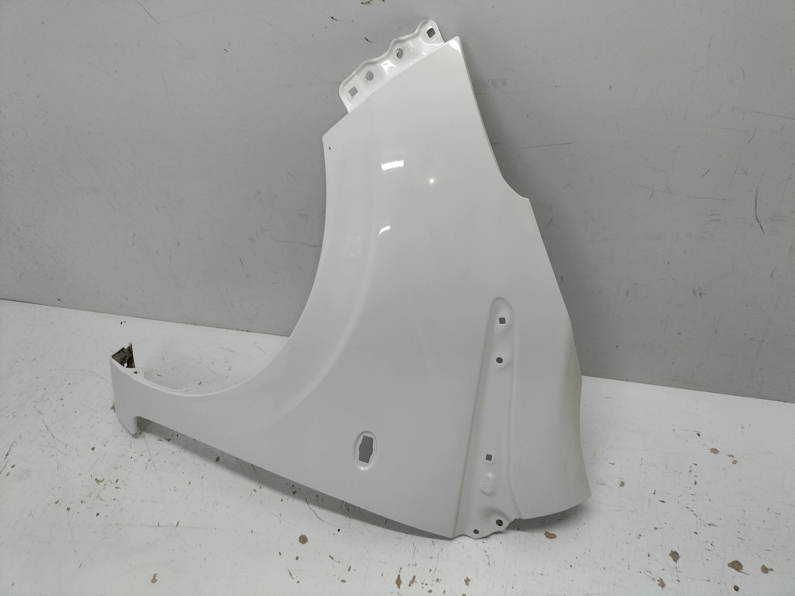 fender front front left PEUGEOT 108 14