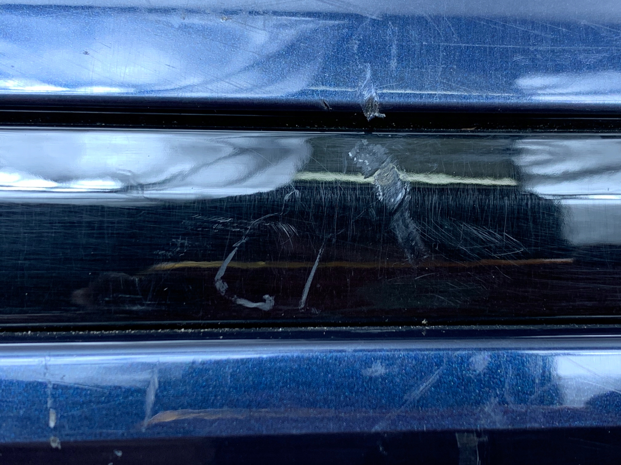 L31 AUDI Q8 4M8 moulding door left front 4M8853959B