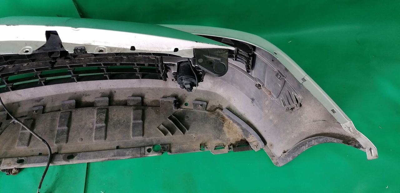 Renault Megane II HB 03- zderzak przedni Typ samochodu Samochody osobowe