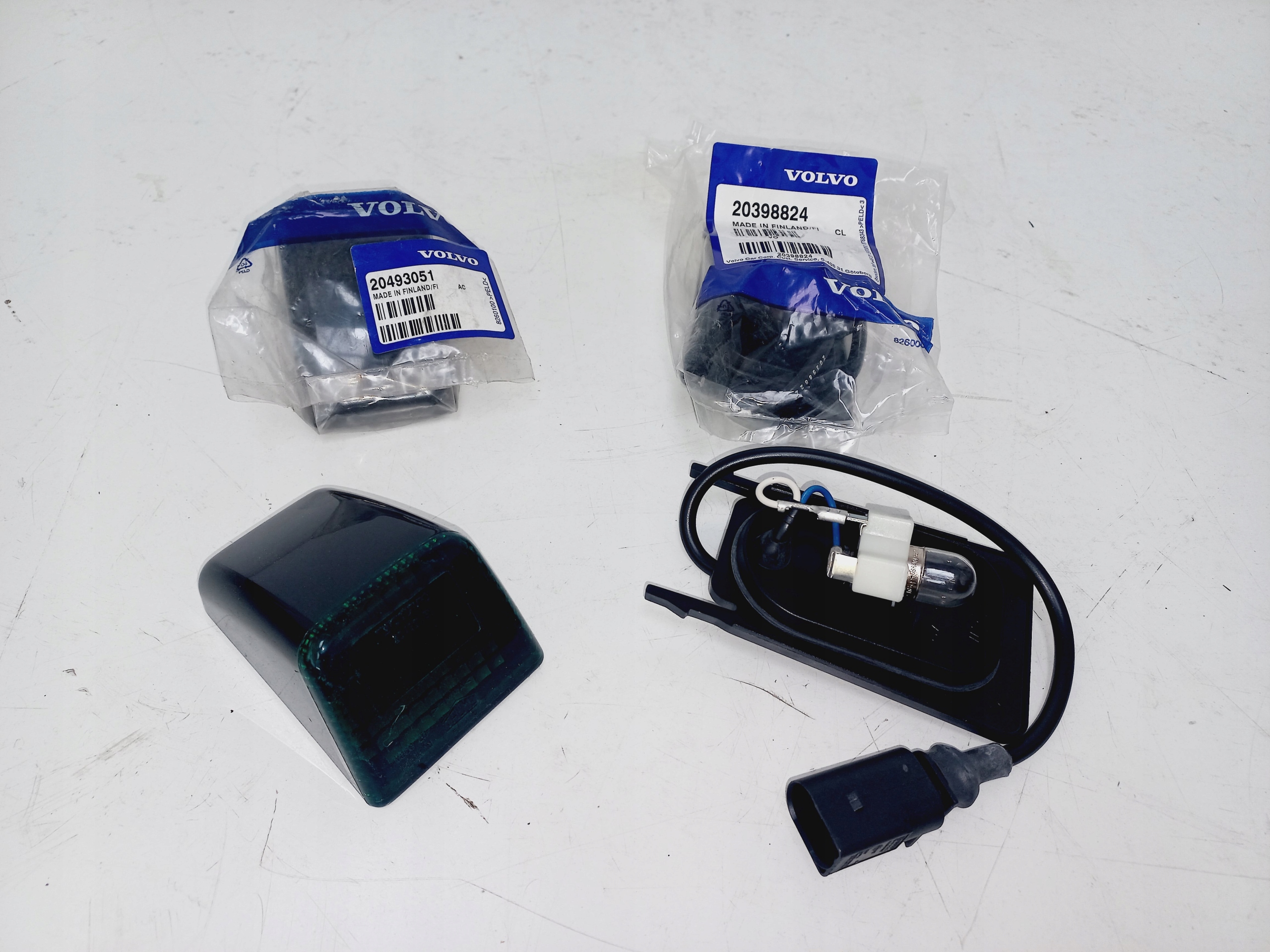 NOWA ORYGINAŁ OBRYSÓWKA KABINY BLENDY DACHU + PODSTAWA VOLVO FH13 FH12 FM Numer katalogowy części ORYG 20493051