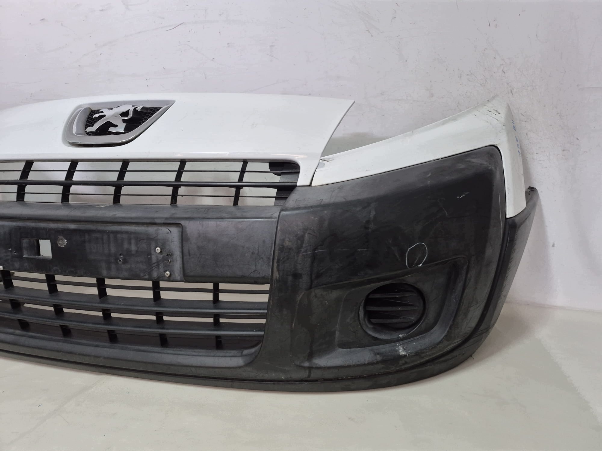 PEUGEOT EXPERT II 06- bumper front front grill LAK.EMP 1497585077
