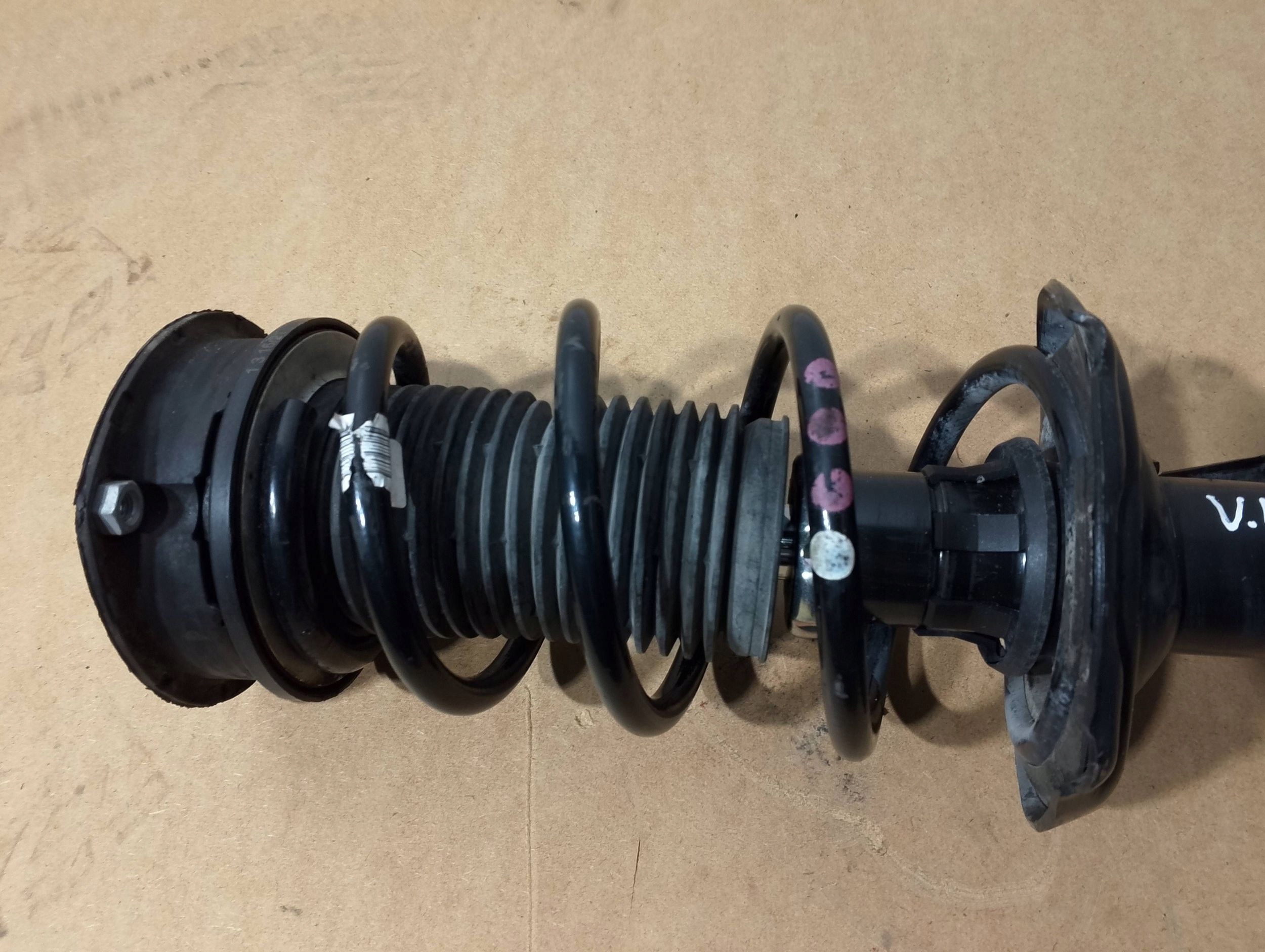 Audi A3 8Y shock absorber front left 5WA413031A (F351)